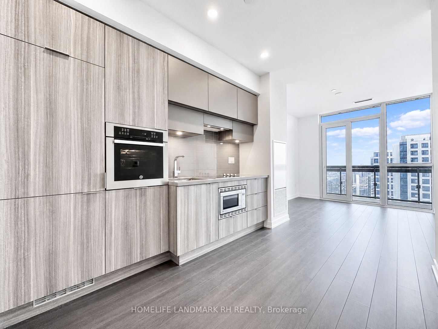 39 Roehampton Avenue 2301, Toronto, ON M4P 0G1 photo 5