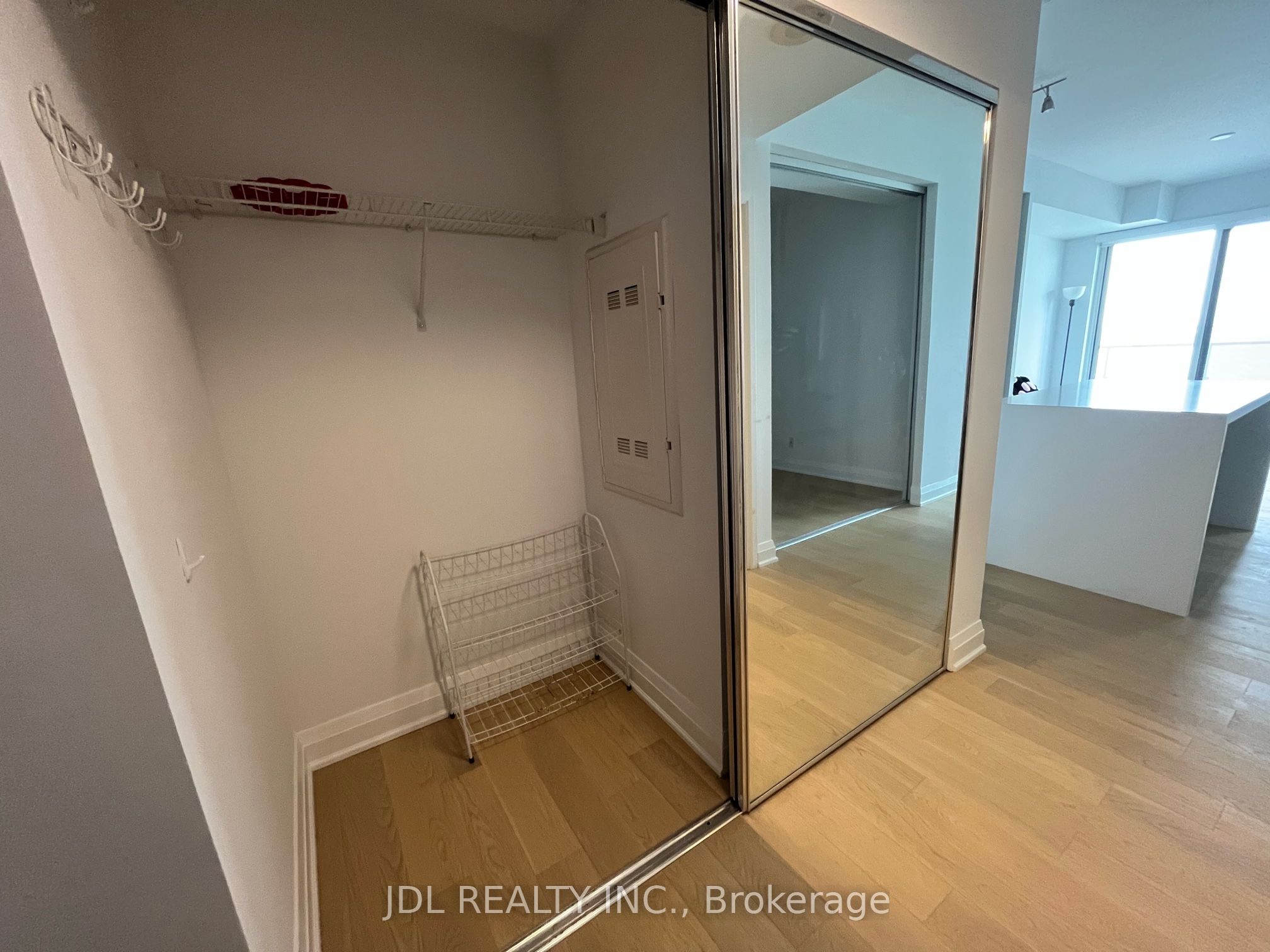 1080 BAY Street 3409, Toronto, ON M5S 0A5 photo 3