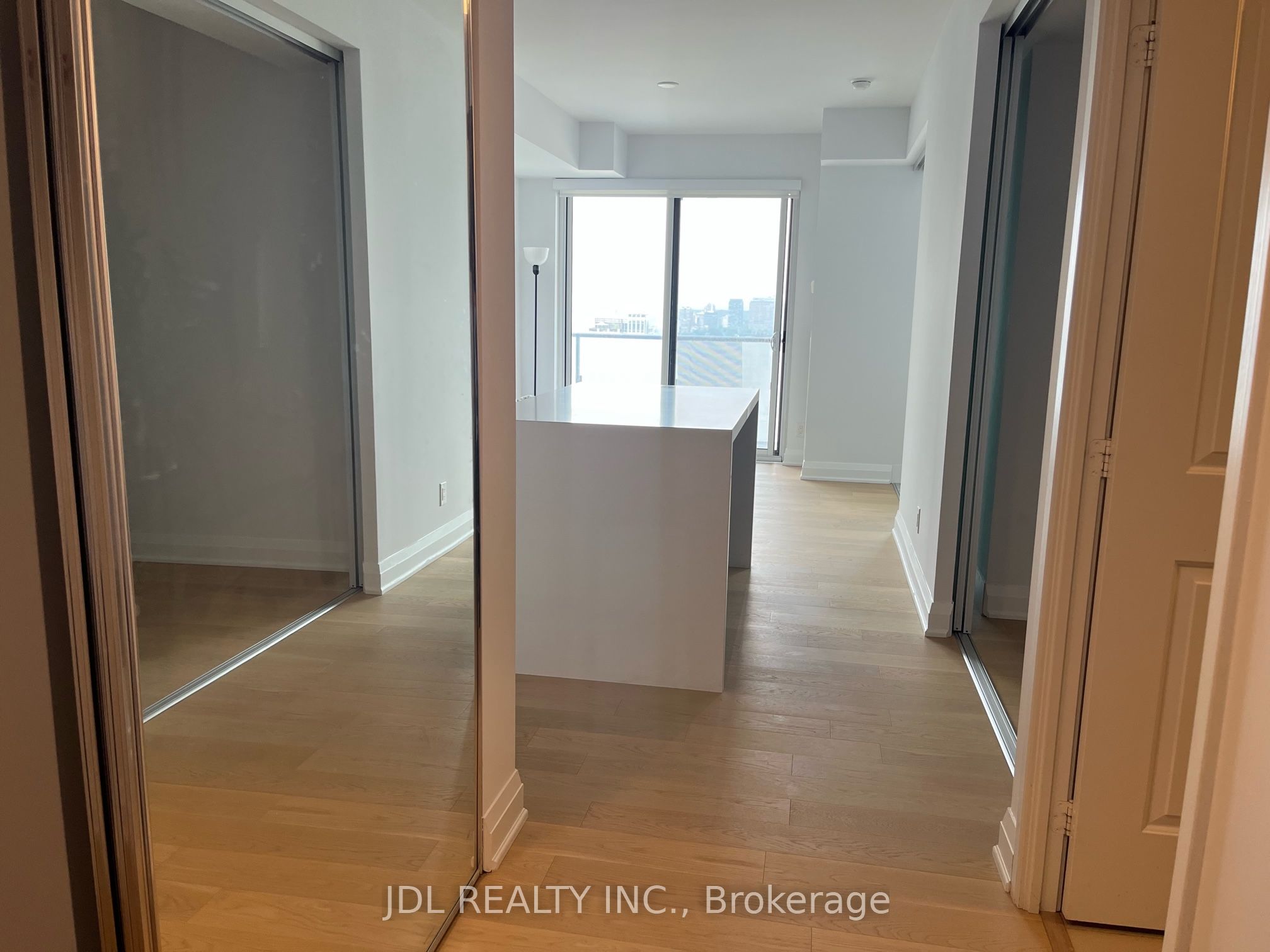 1080 BAY Street 3409, Toronto, ON M5S 0A5 photo 4