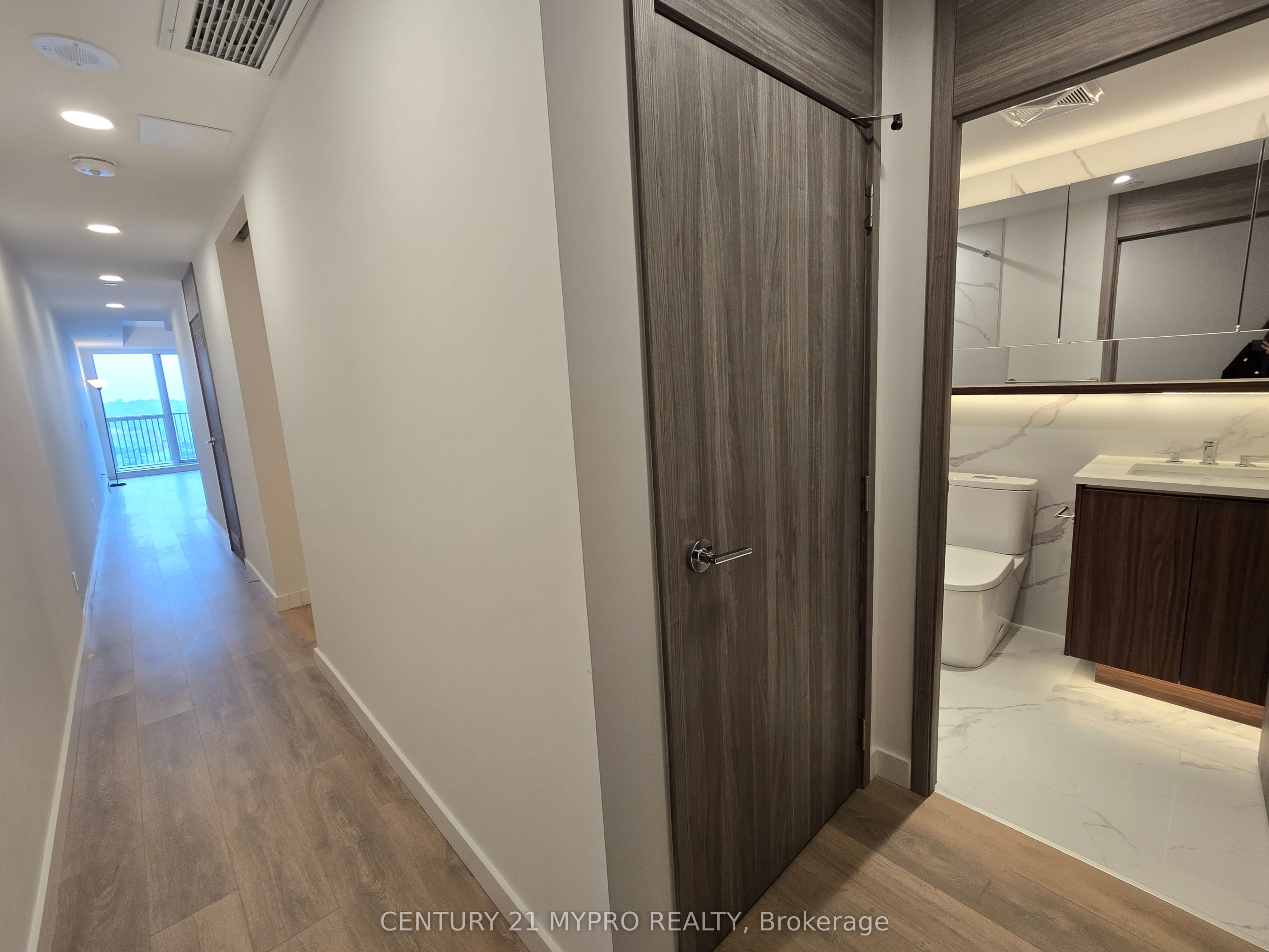 68 Esther Shiner Boulevard 741, Toronto, ON M2K 0J6 photo 2