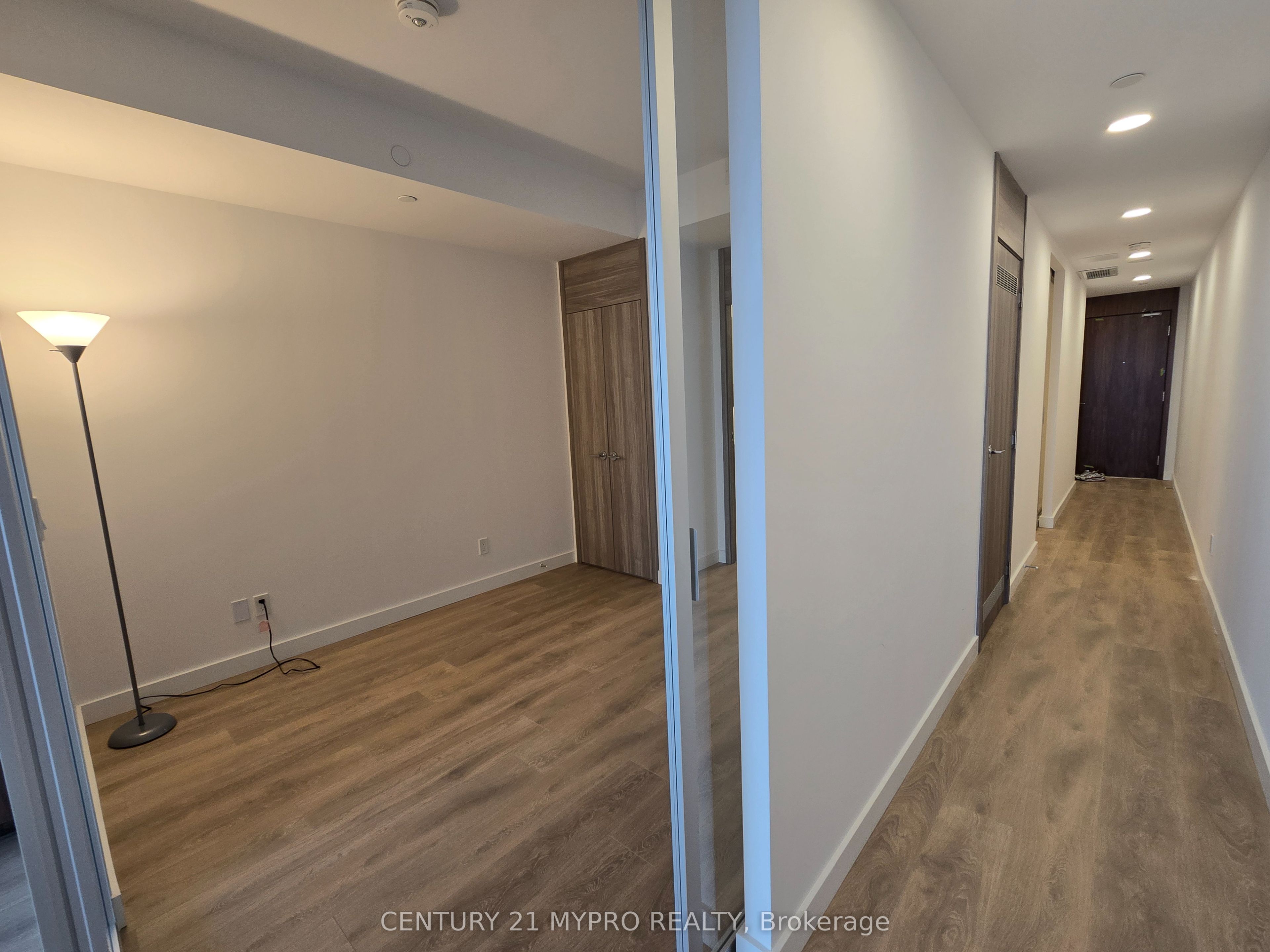 68 Esther Shiner Boulevard 741, Toronto, ON M2K 0J6 photo 3