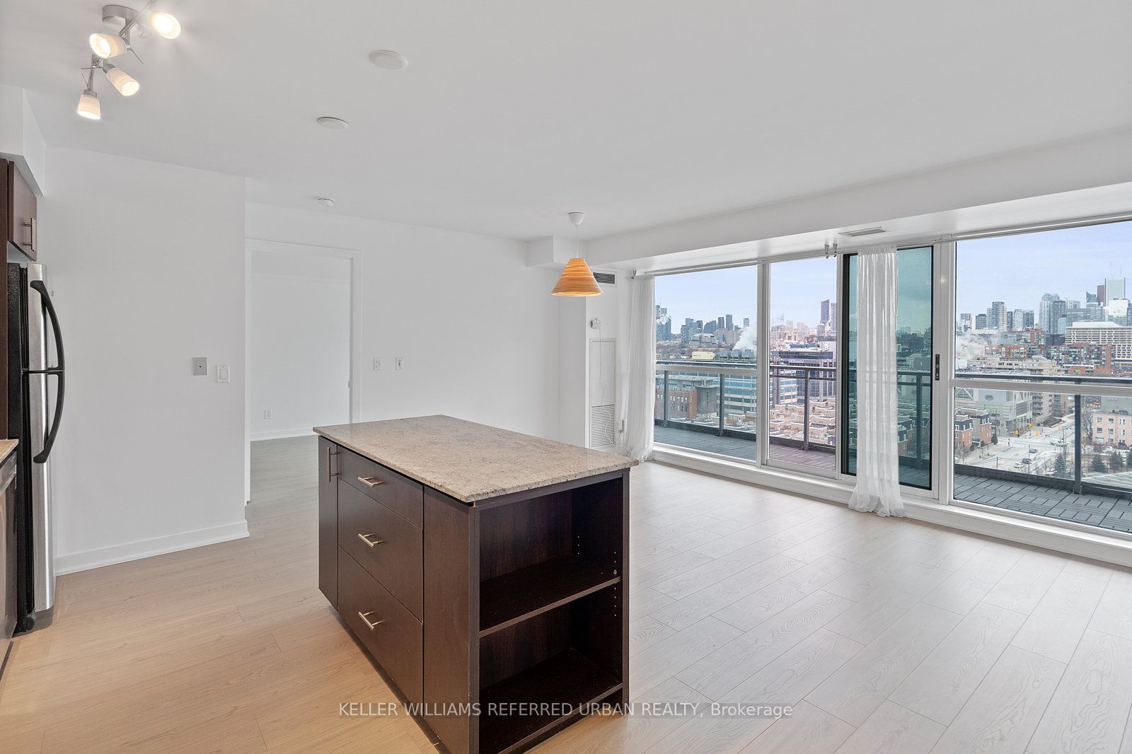 80 Western Battery Road 1207, Toronto, ON M6K 3S1 photo 2