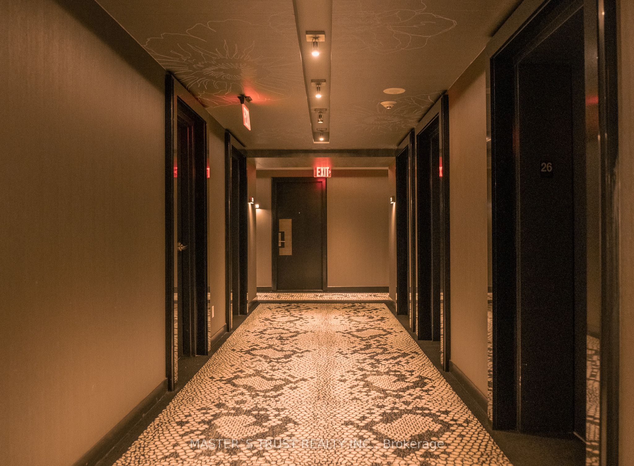 65 St Mary Street S 2702, Toronto, ON M5S 0A6 photo 3