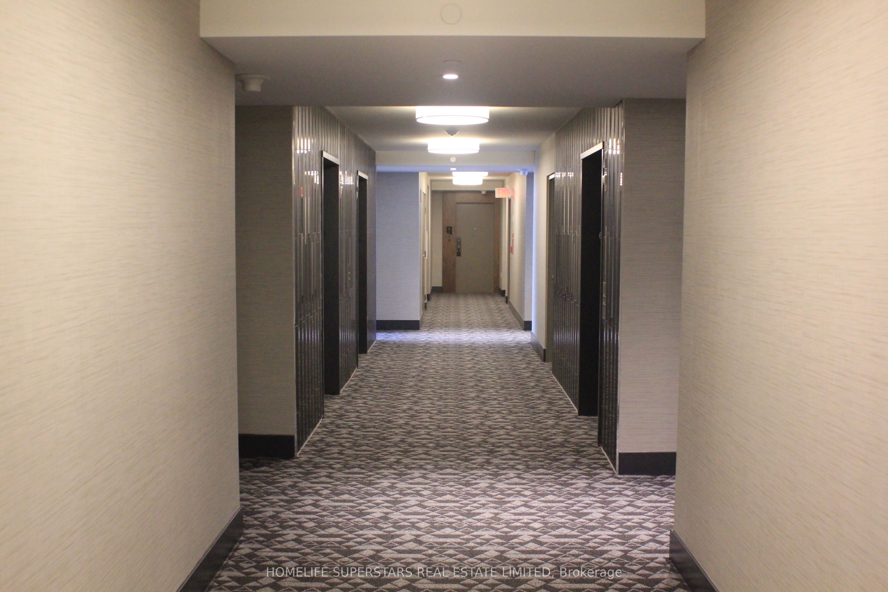 10 York Street 6212, Toronto, ON M5J 2Z2 photo 5