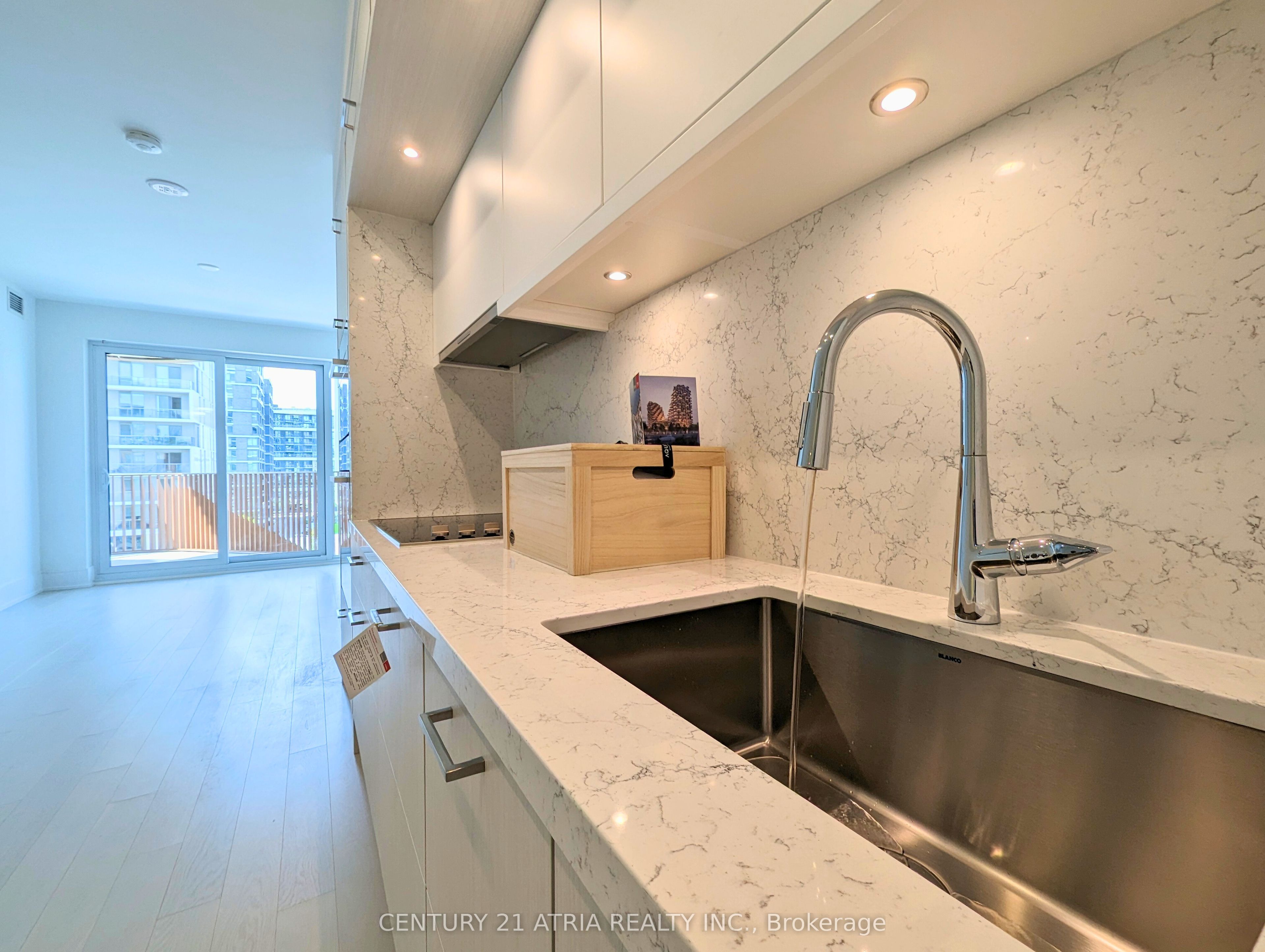 155 Merchants' Wharf N/A 523, Toronto, ON M5A 0Y4 photo 5