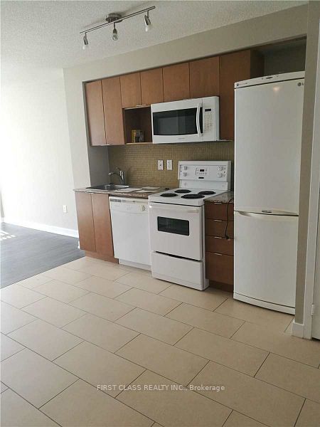 15 Fort York Boulevard 2102, Toronto, ON M5V 3Y4 photo 3