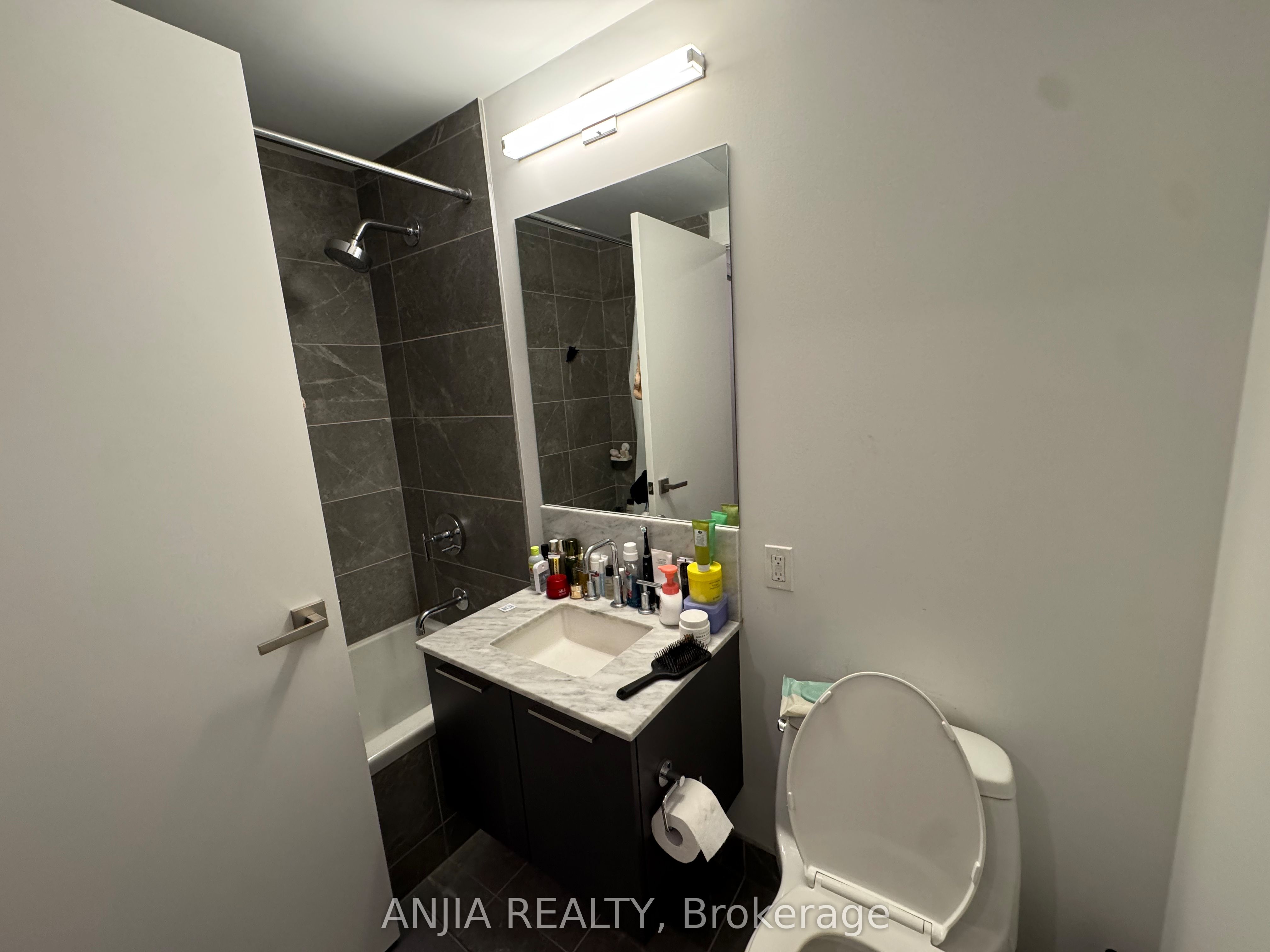 3 Gloucester Street 2907, Toronto, ON M4Y 0C6 photo 5
