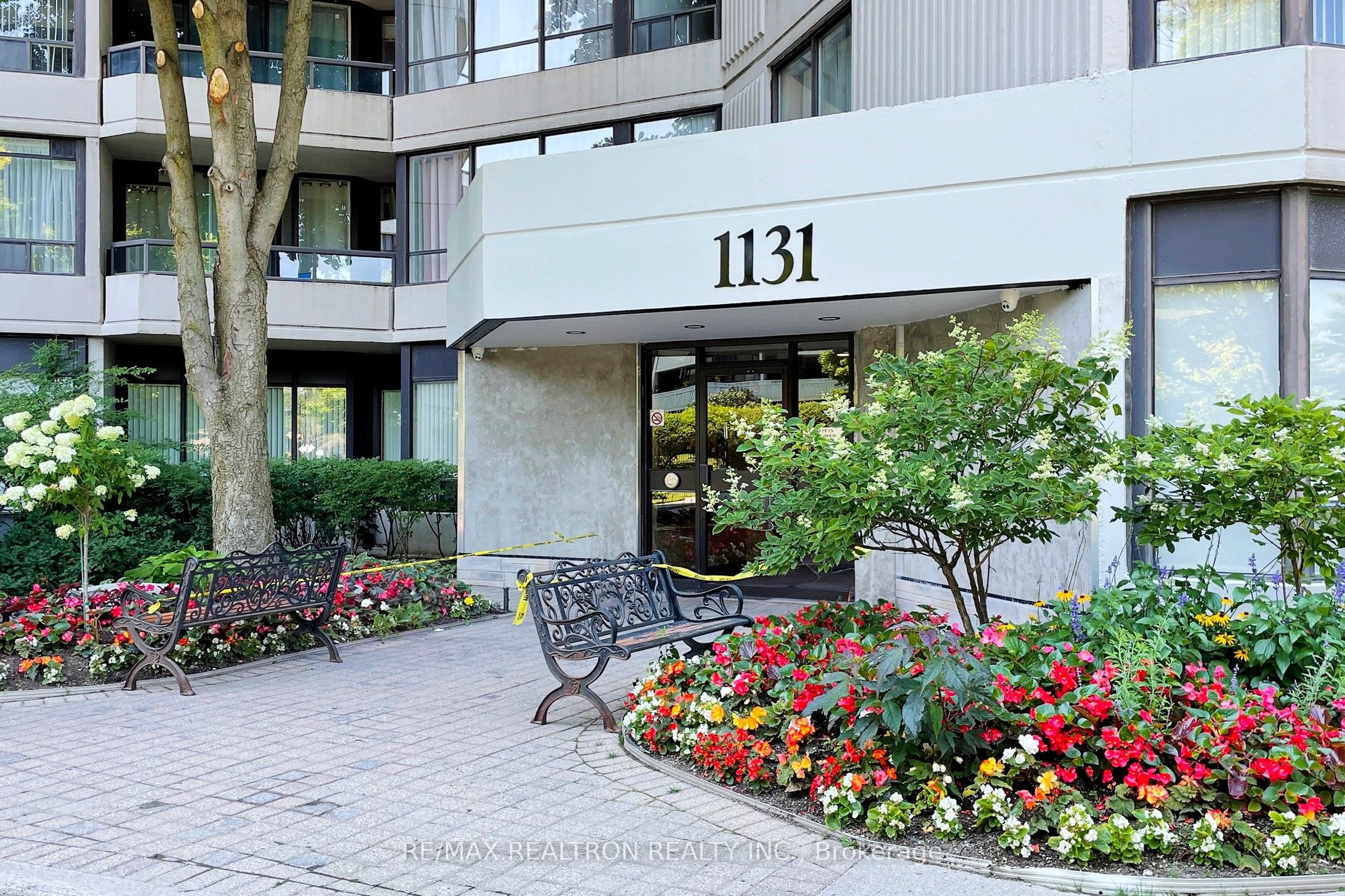 1131 Steeles Avenue W 407, Toronto, ON M2R 3W8