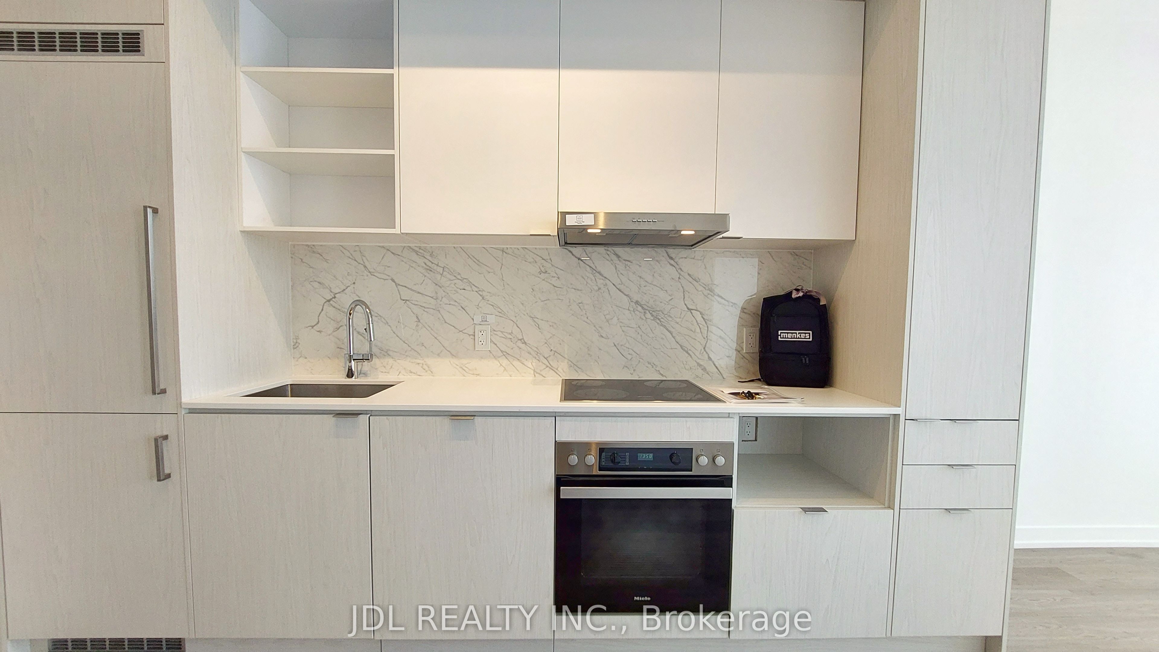 55 Cooper Street 6115, Toronto, ON M5E 0G1