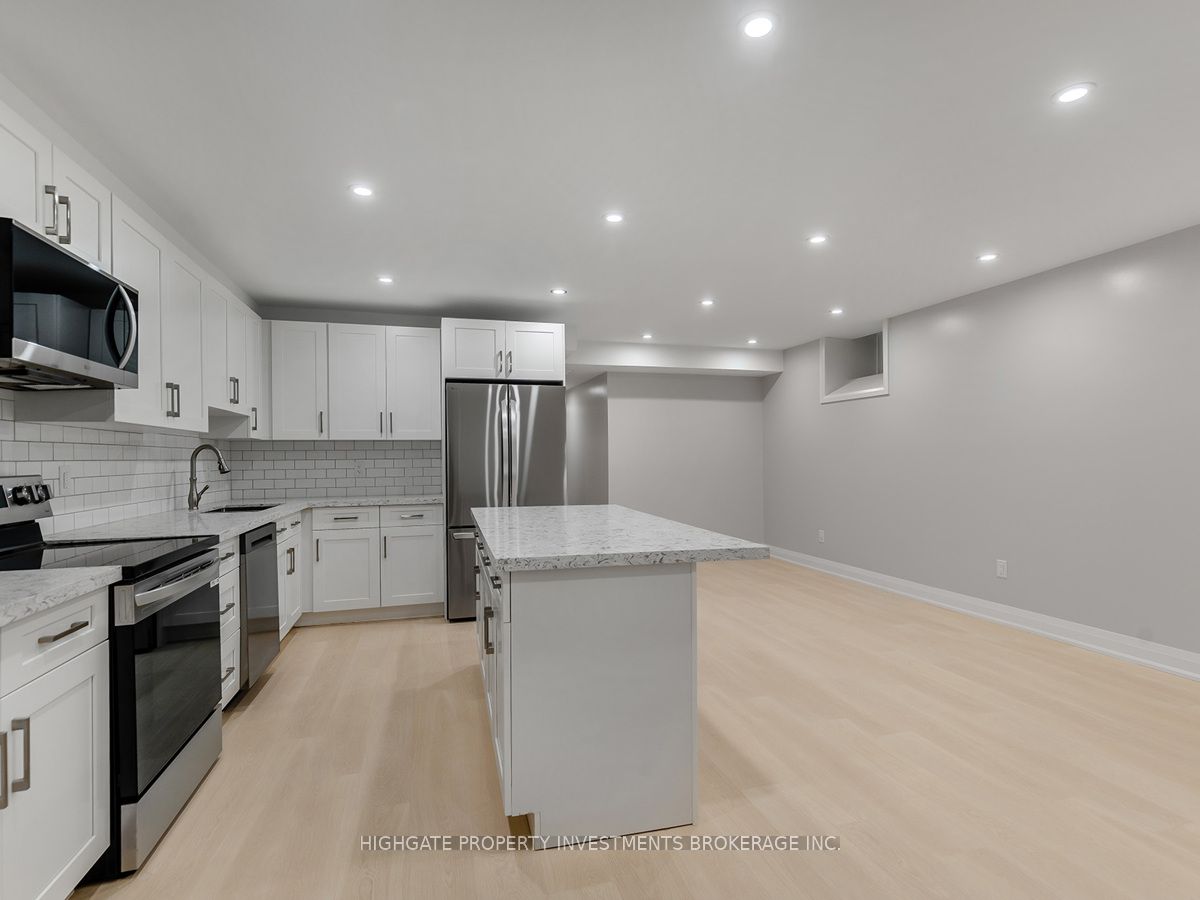 543 Roxton Road Unit 1, Toronto, ON M6G 3R5 photo 2
