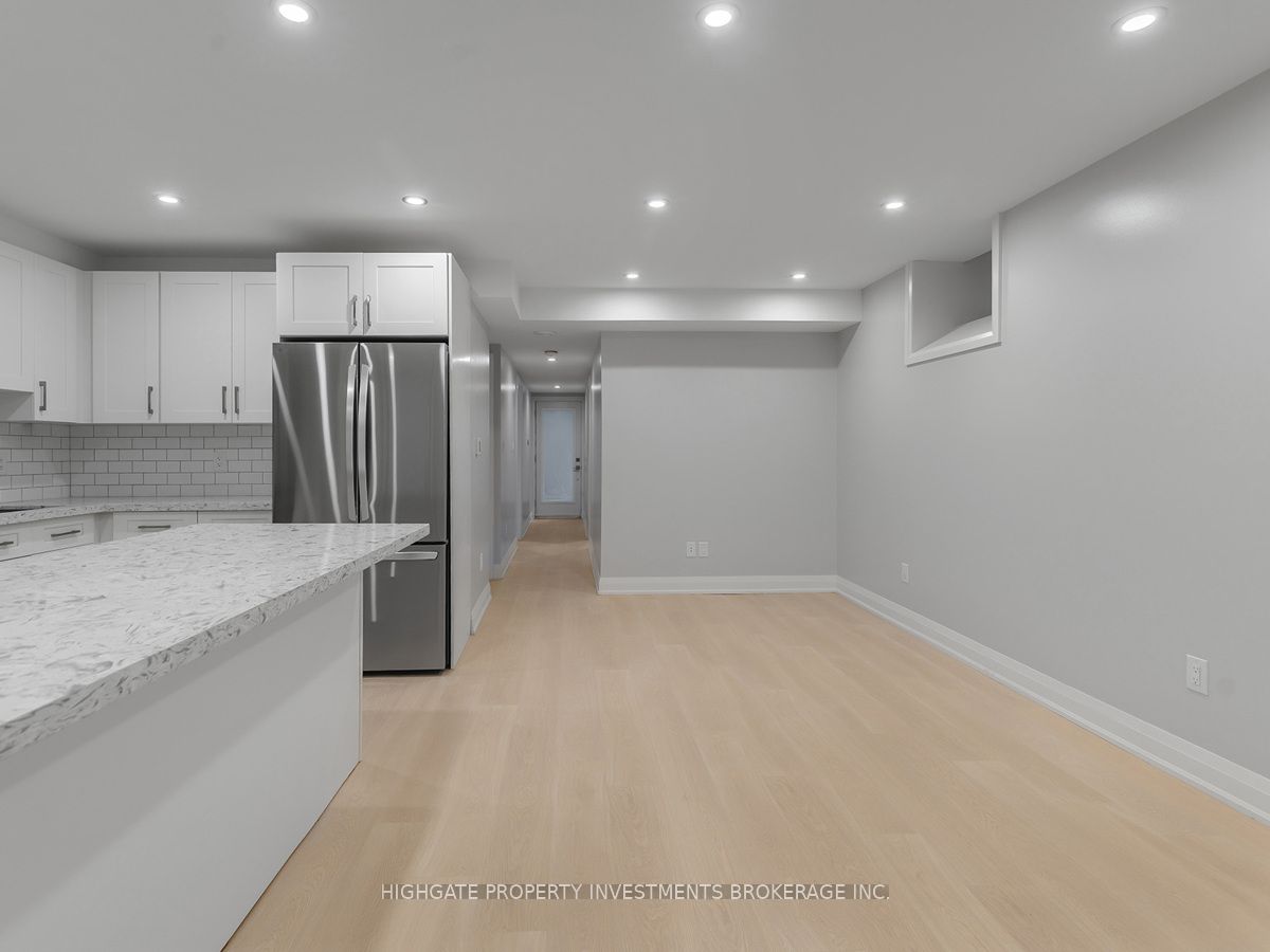 543 Roxton Road Unit 1, Toronto, ON M6G 3R5 photo 5