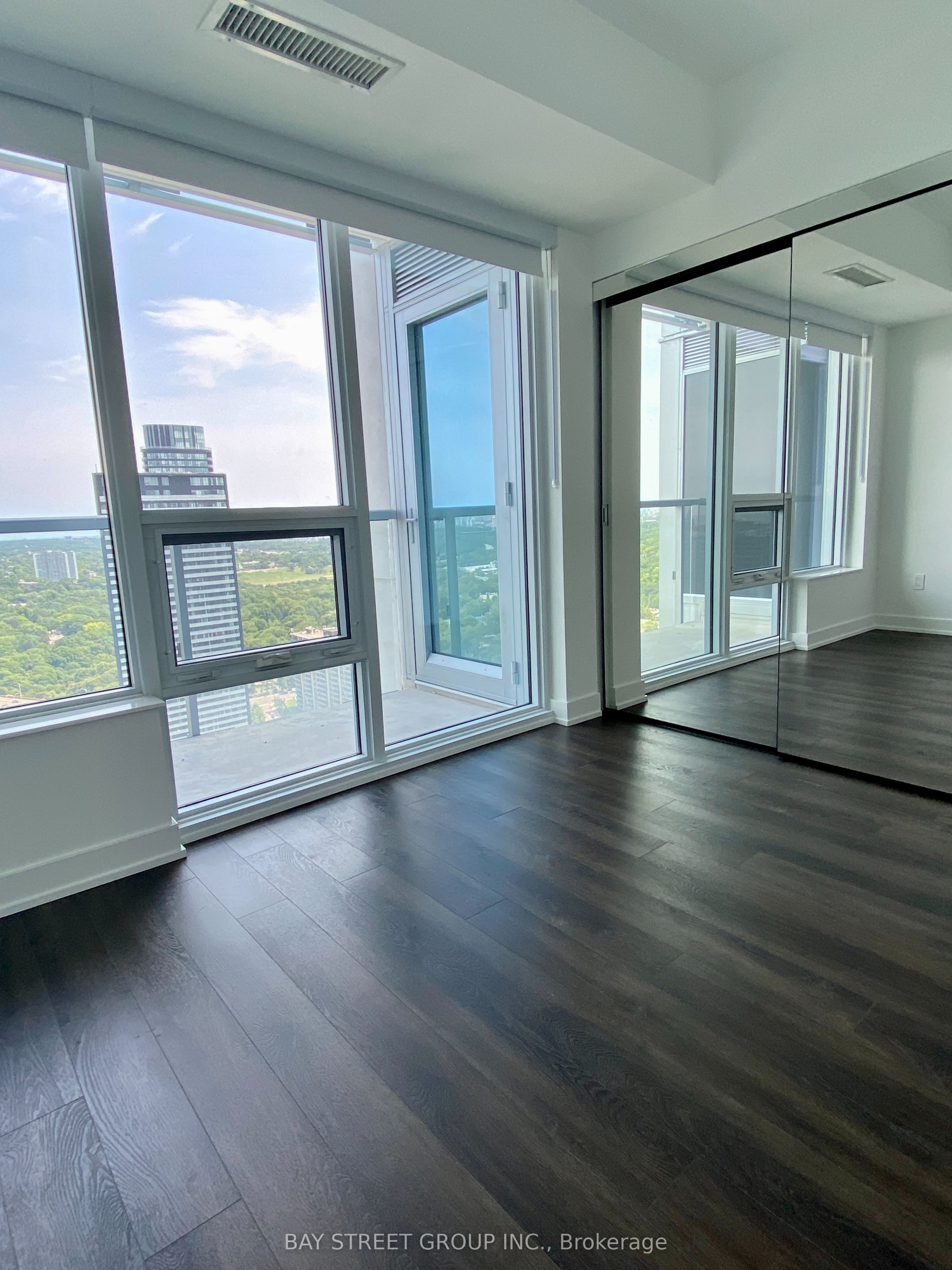 609 Sherbourne Street 3508, Toronto, ON M4X 0A4 photo 5