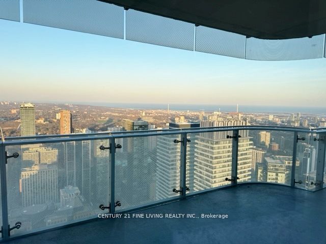 1 Bloor Street E 6202, Toronto, ON M4W 0A8 photo 3