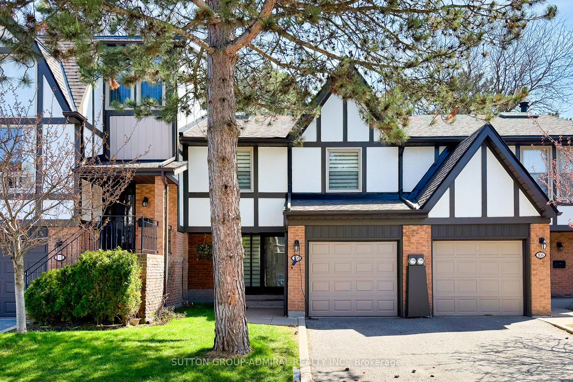 108 English Ivy Way, Toronto, ON M3H 3M4
