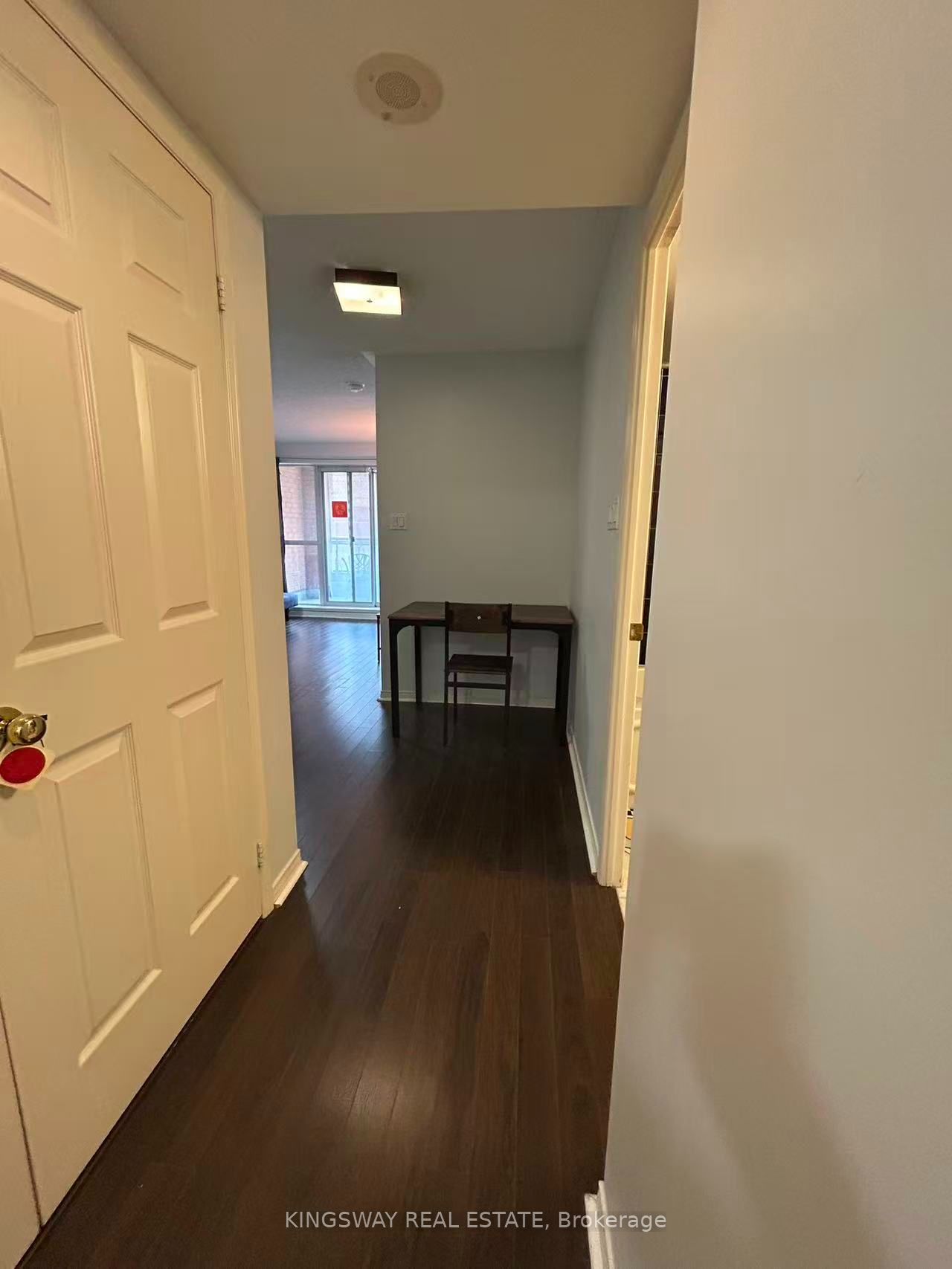 877 Bay Street 301, Toronto, ON M5S 3K4 photo 3
