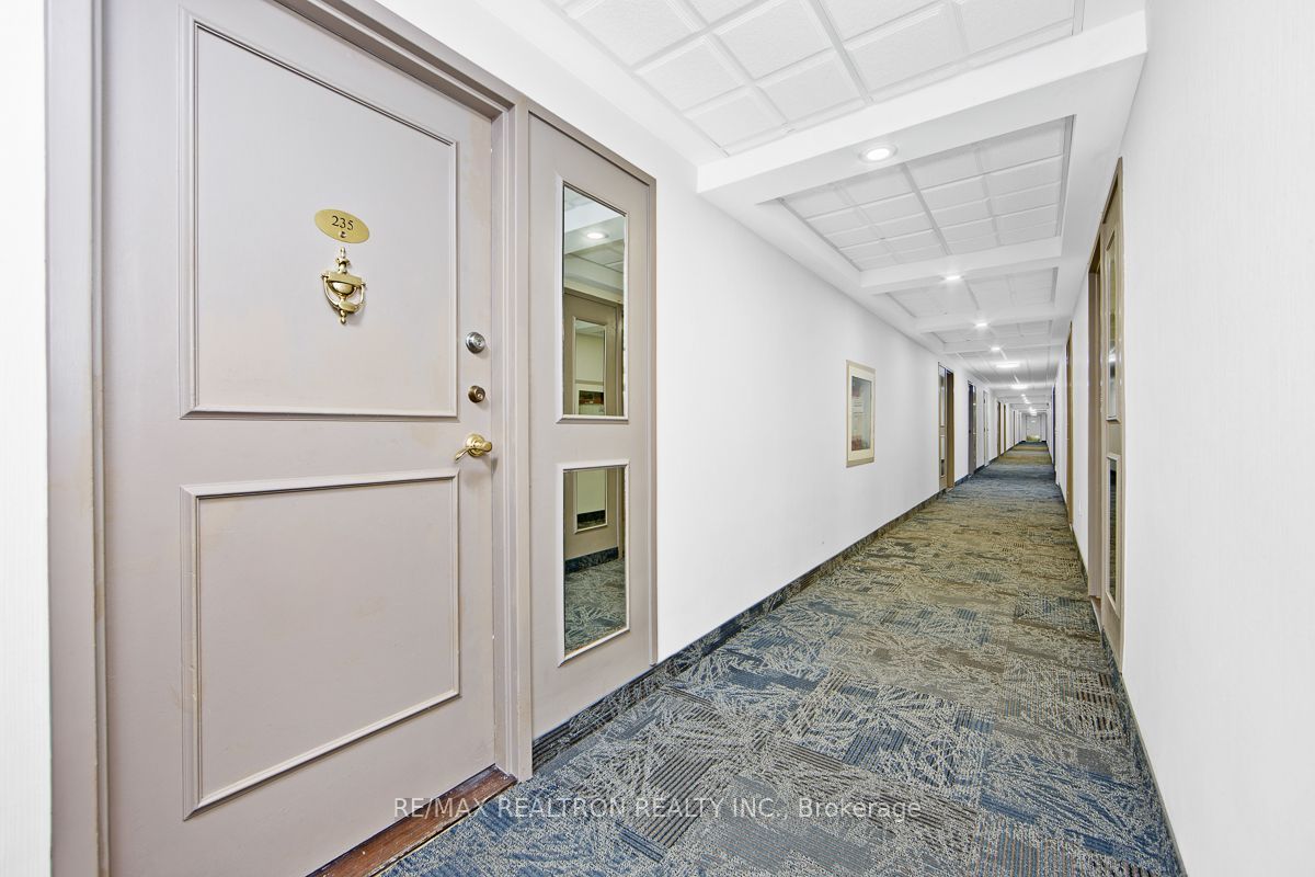 4001 Don Mills Road 235, Toronto, ON M2H 3J8 photo 3
