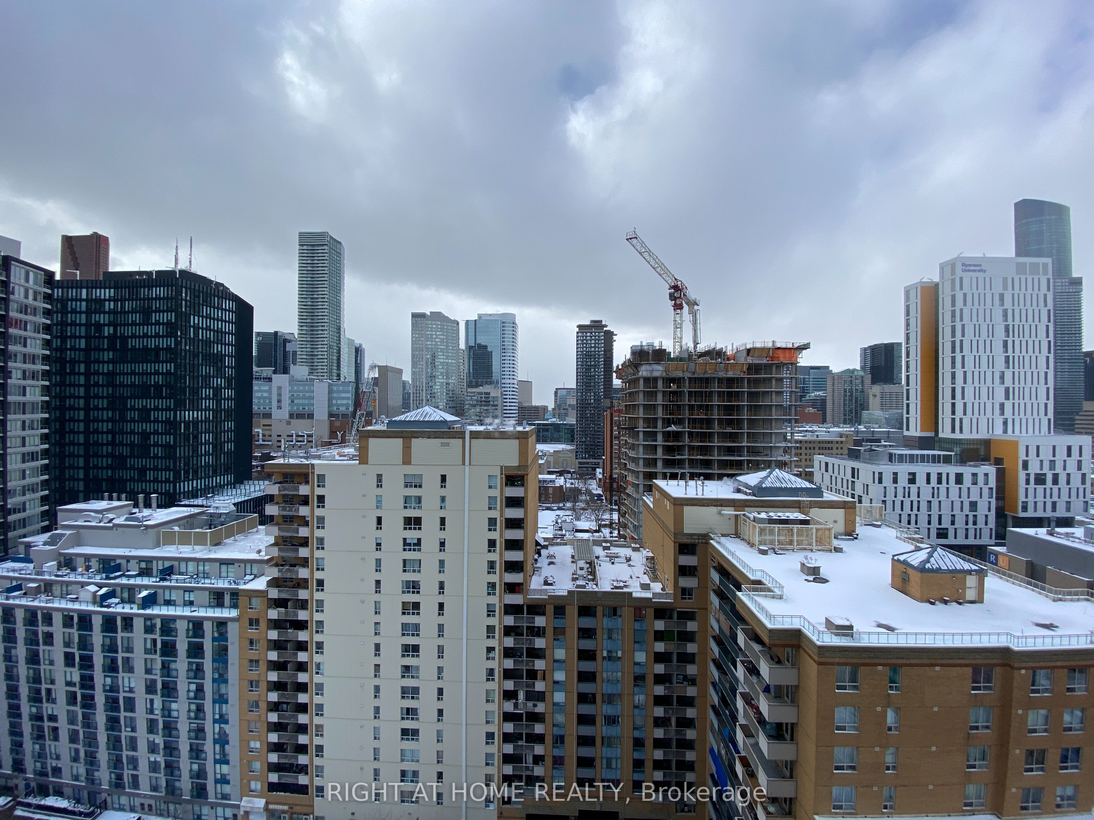 77 Mutual Street 1906, Toronto, ON M5B 0B9