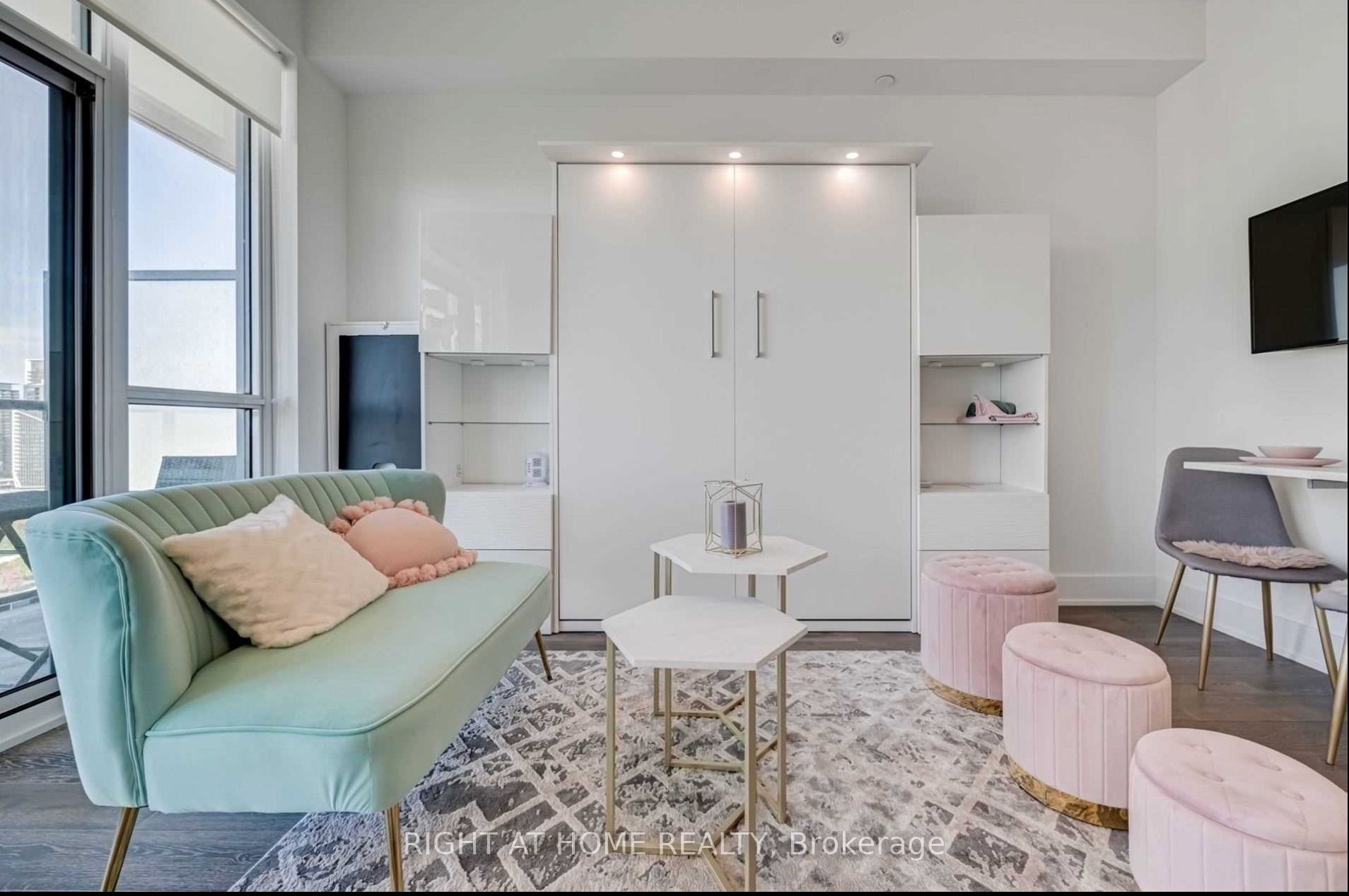 38 Iannuzzi Street Uph02, Toronto, ON M5V 0S2 photo 3
