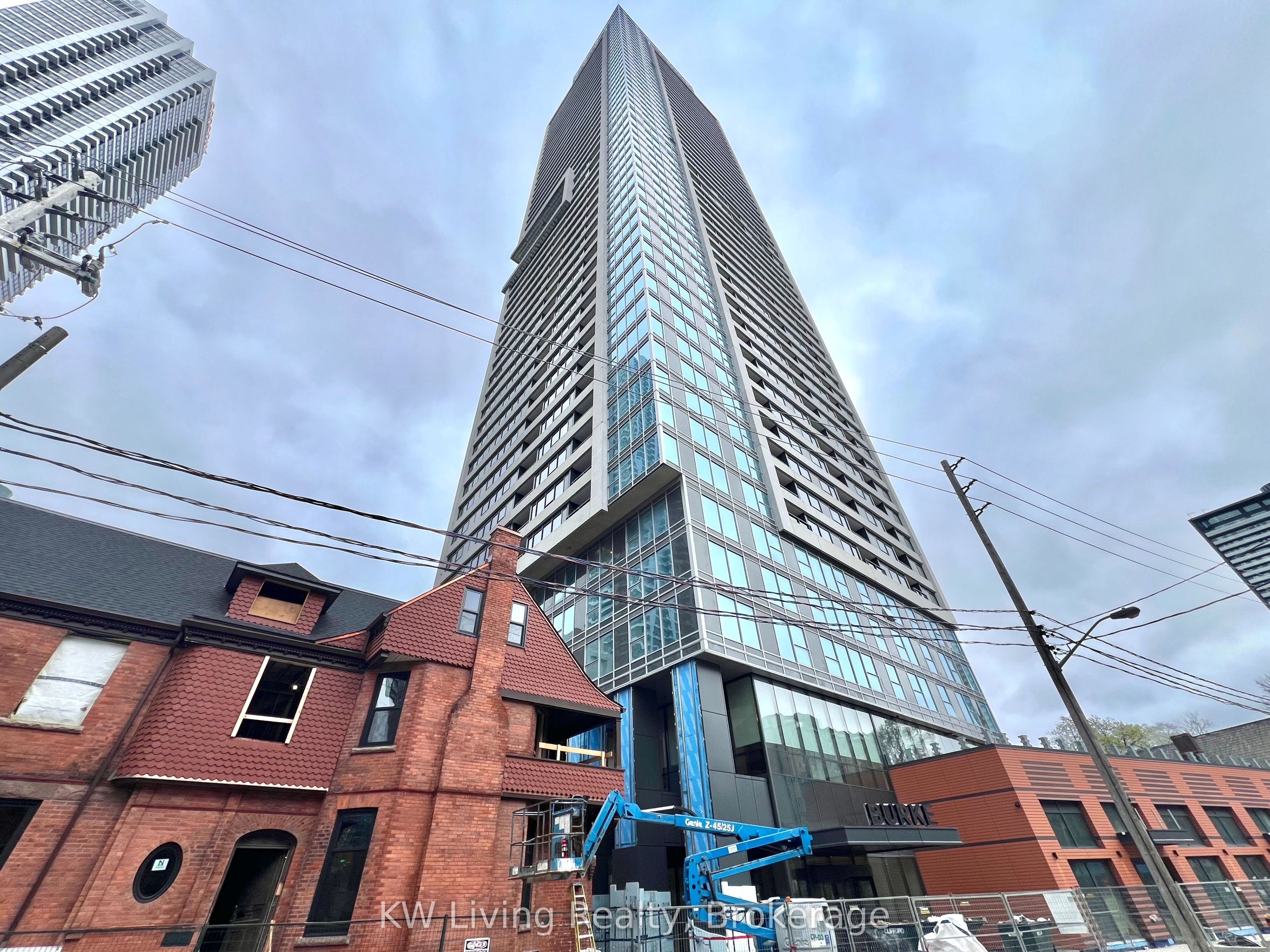 609 Sherbourne Street 3609, Toronto, ON M4X 0A4