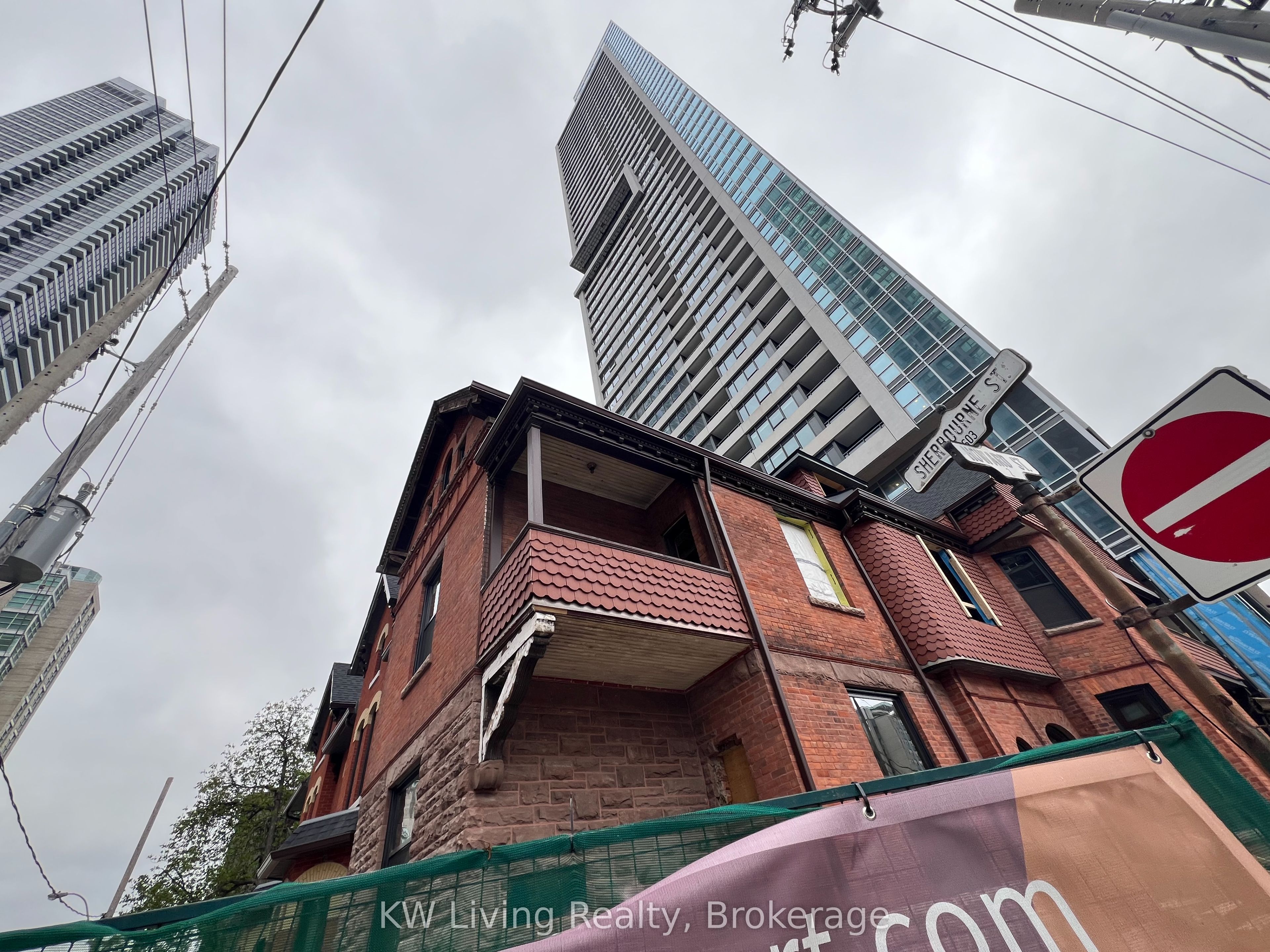 609 Sherbourne Street 3609, Toronto, ON M4X 0A4 photo 3