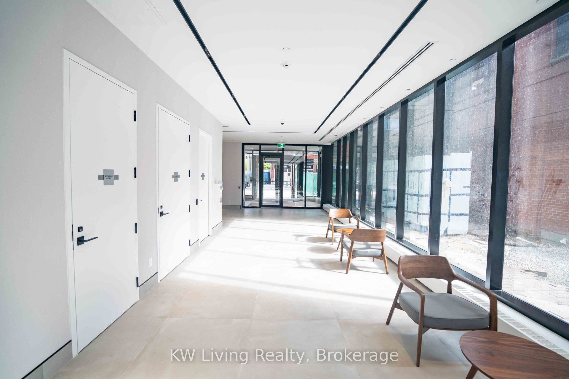 609 Sherbourne Street 3609, Toronto, ON M4X 0A4 photo 4