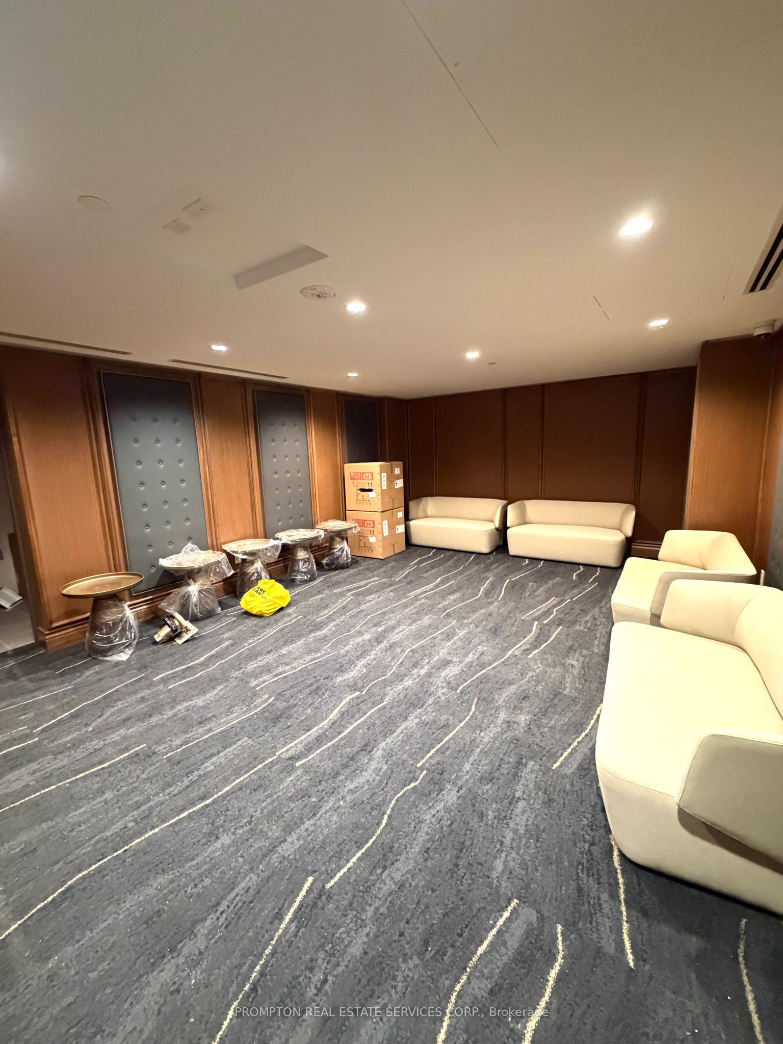 438 Richmond Street W 1107, Toronto, ON M5V 3S6 photo 5