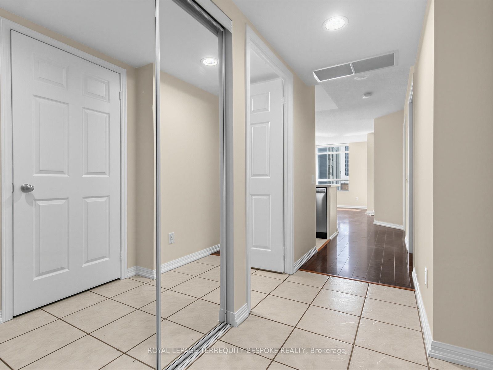 153 Beecroft Road 2815, Toronto, ON M2N 7C5 photo 5