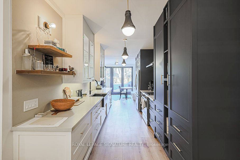 132 Major Street, Toronto, ON M5S 2L2 photo 5