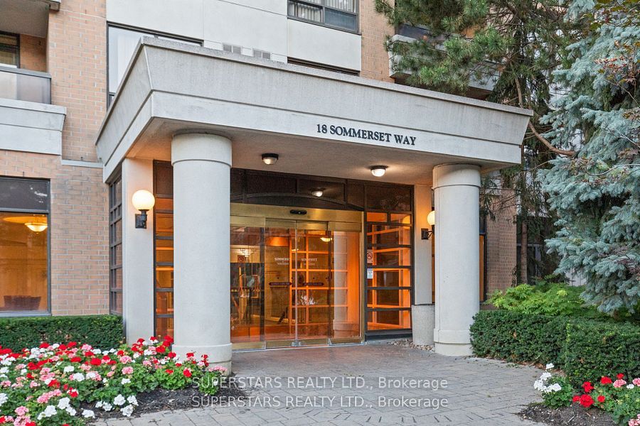 18 Sommerset Way 1111, Toronto, ON M2N 6X5 photo 2