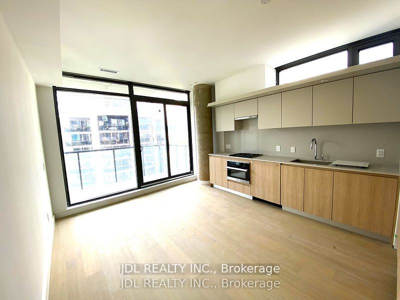 81 Wellesley Street E 1007, Toronto, ON M4Y 0C5 photo 2