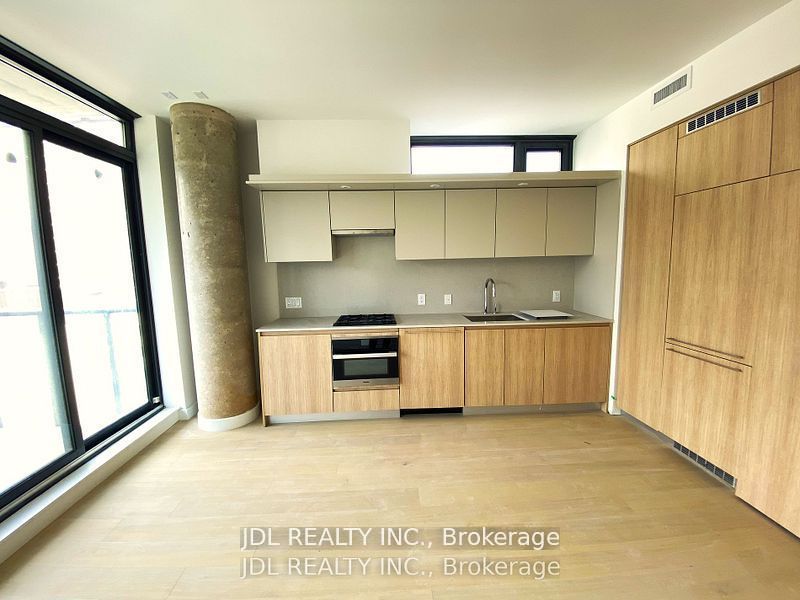 81 Wellesley Street E 1007, Toronto, ON M4Y 0C5 photo 3