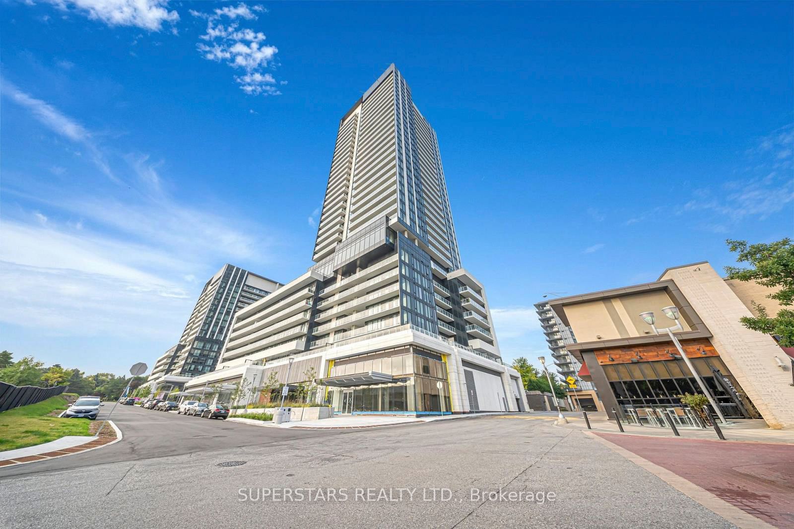 50 O'Neill Road 1001, Toronto, ON M3C 0R1