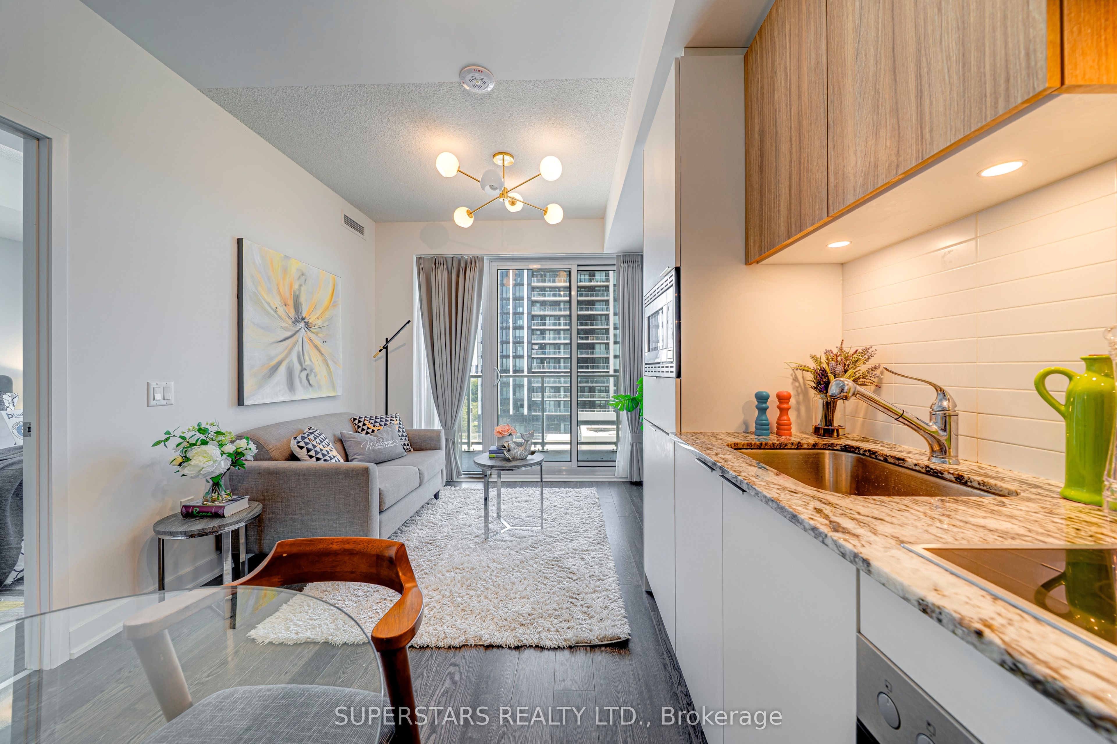 50 O'Neill Road 1001, Toronto, ON M3C 0R1 photo 5