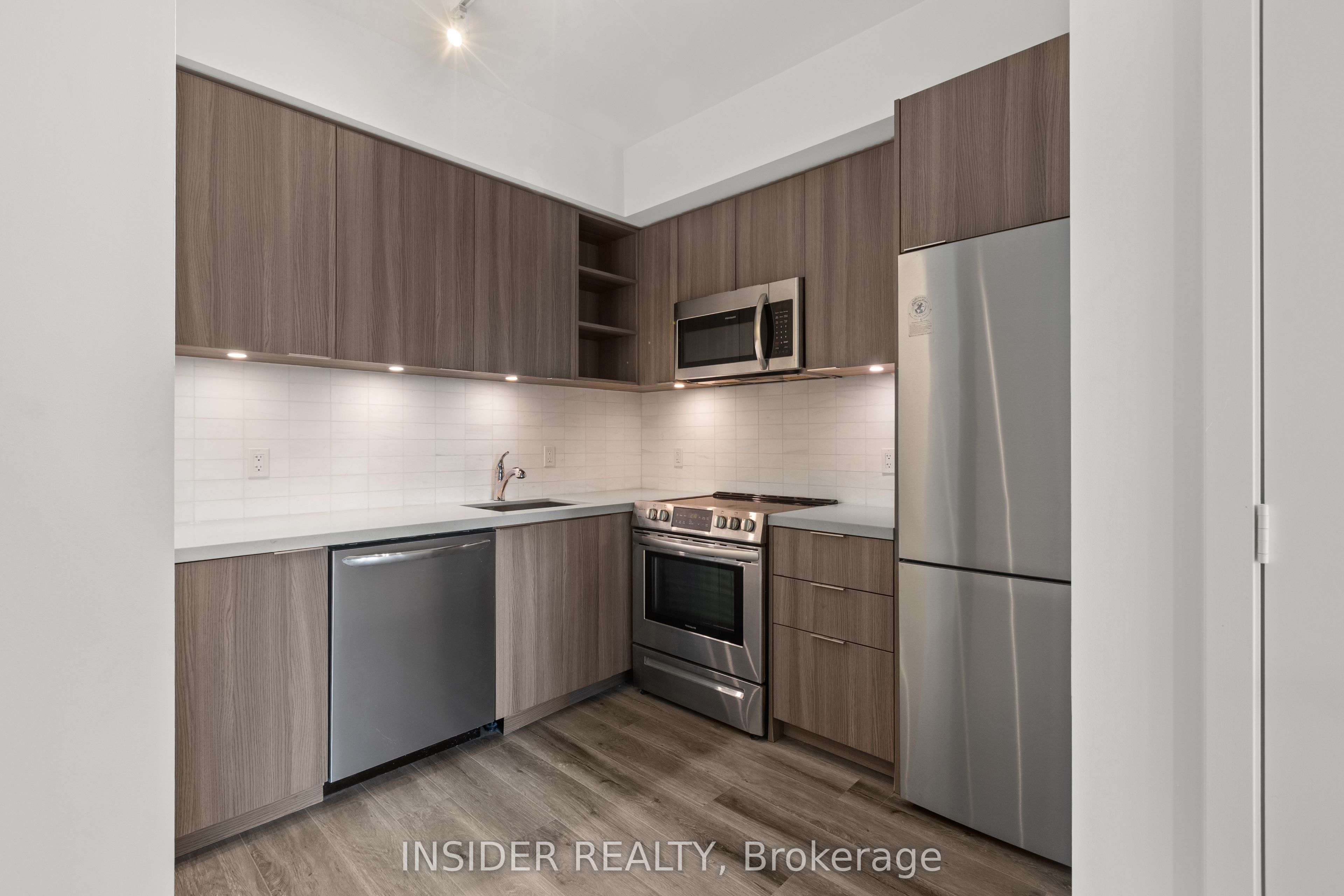 30 Ordnance Street 703, Toronto, ON M6K 0C8 photo 2