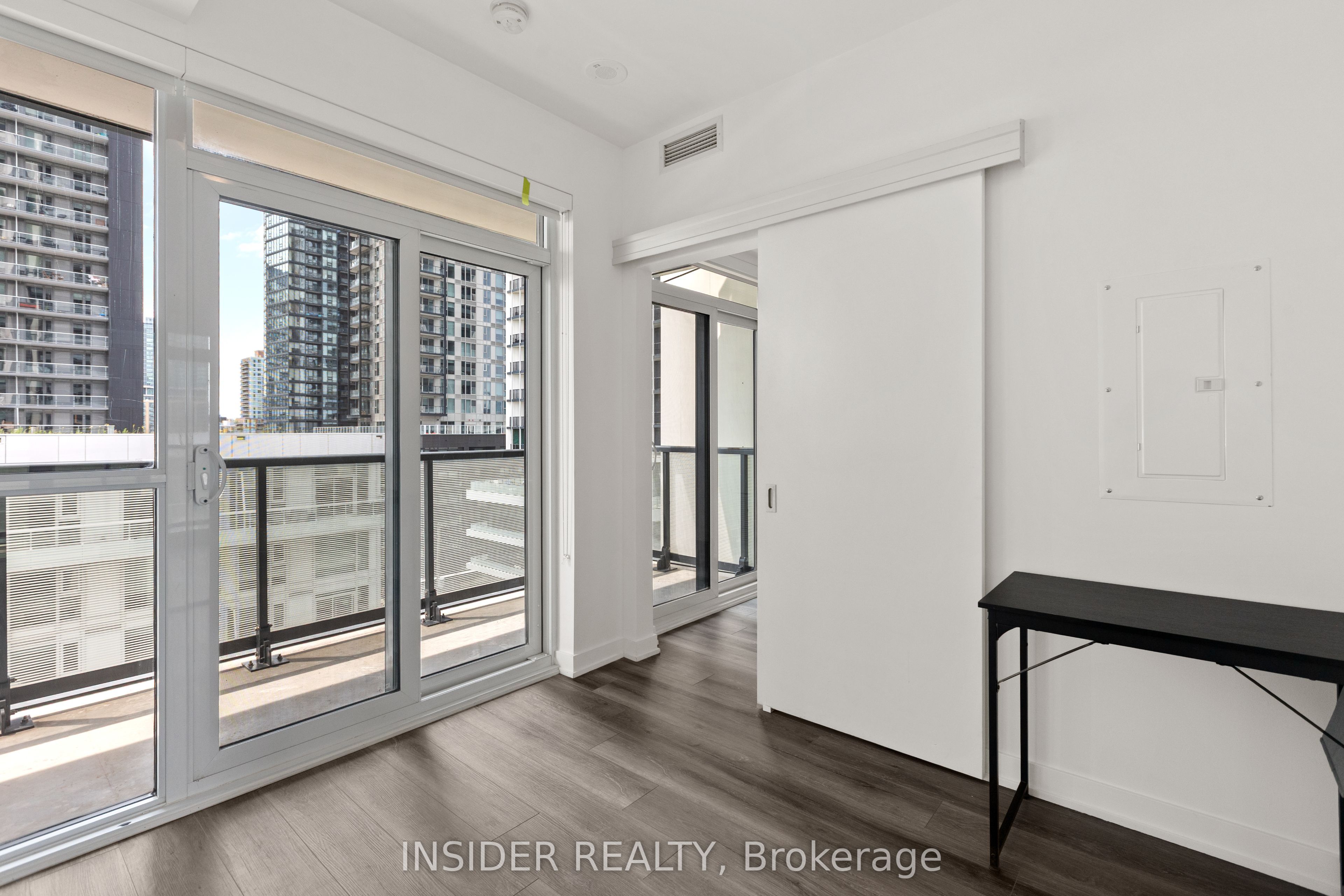30 Ordnance Street 703, Toronto, ON M6K 0C8 photo 5