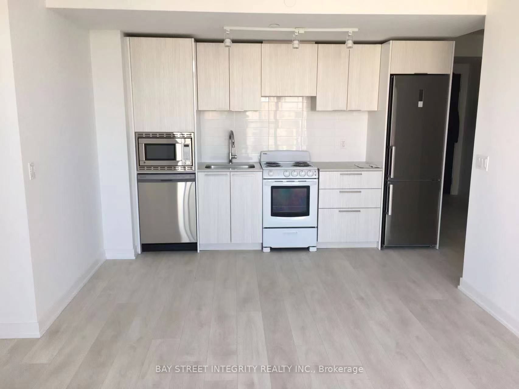 501 Yonge Street 4205, Toronto, ON M4Y 0G8