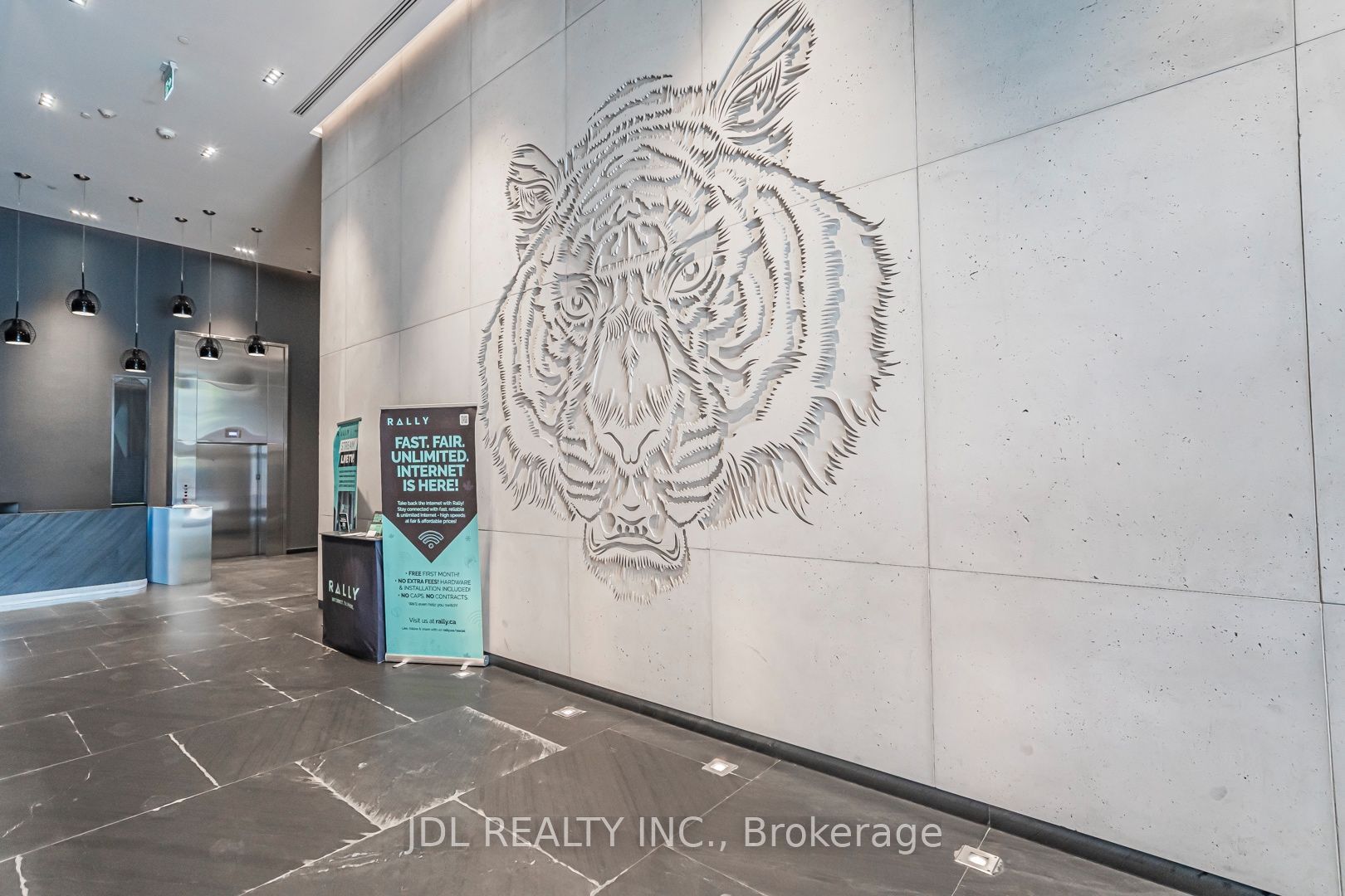 28 Wellesley Street E 3510, Toronto, ON M4Y 0C4 photo 2