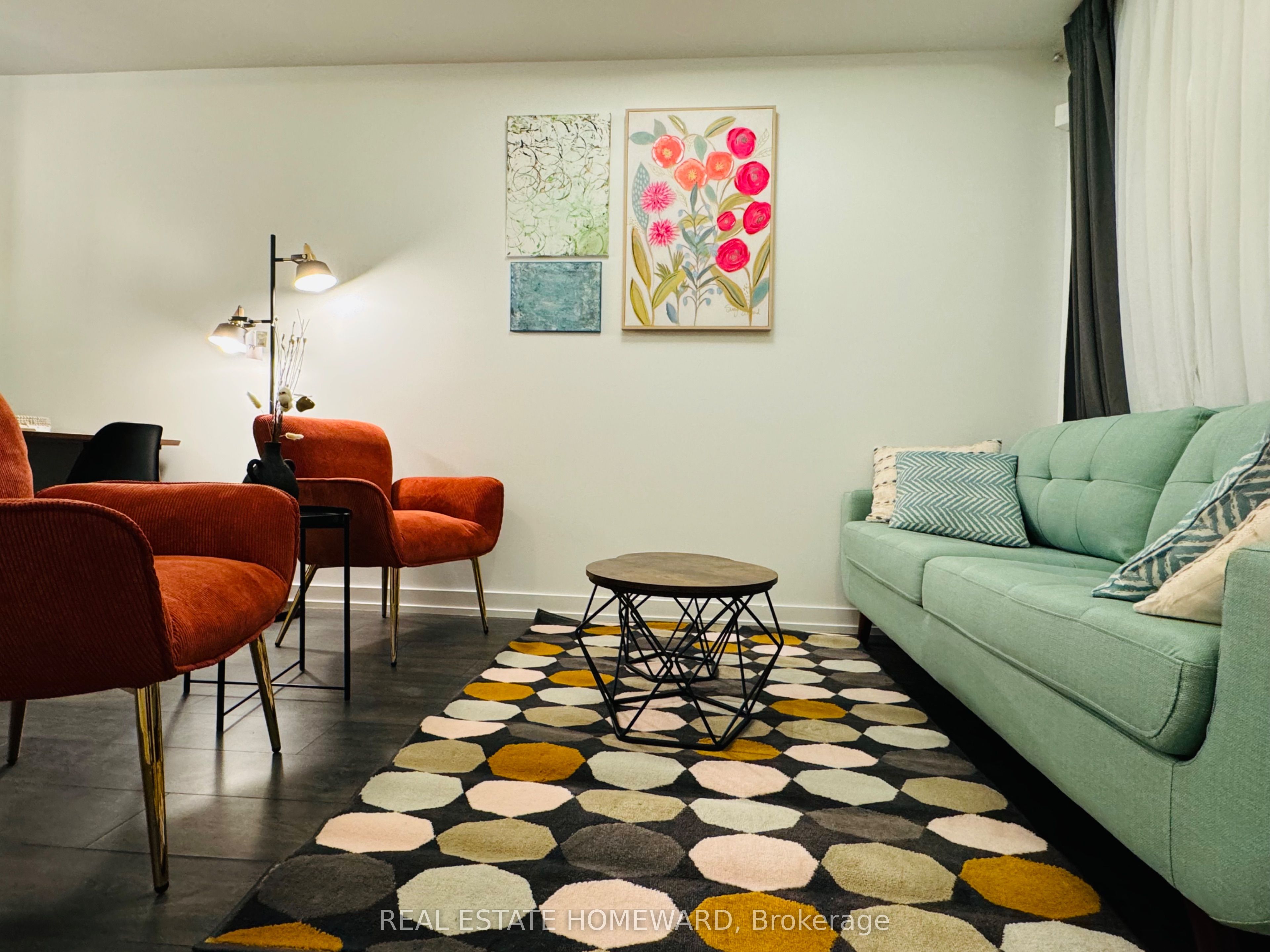 17 St. Bartholomew Street, Toronto, ON M5A 0A3
