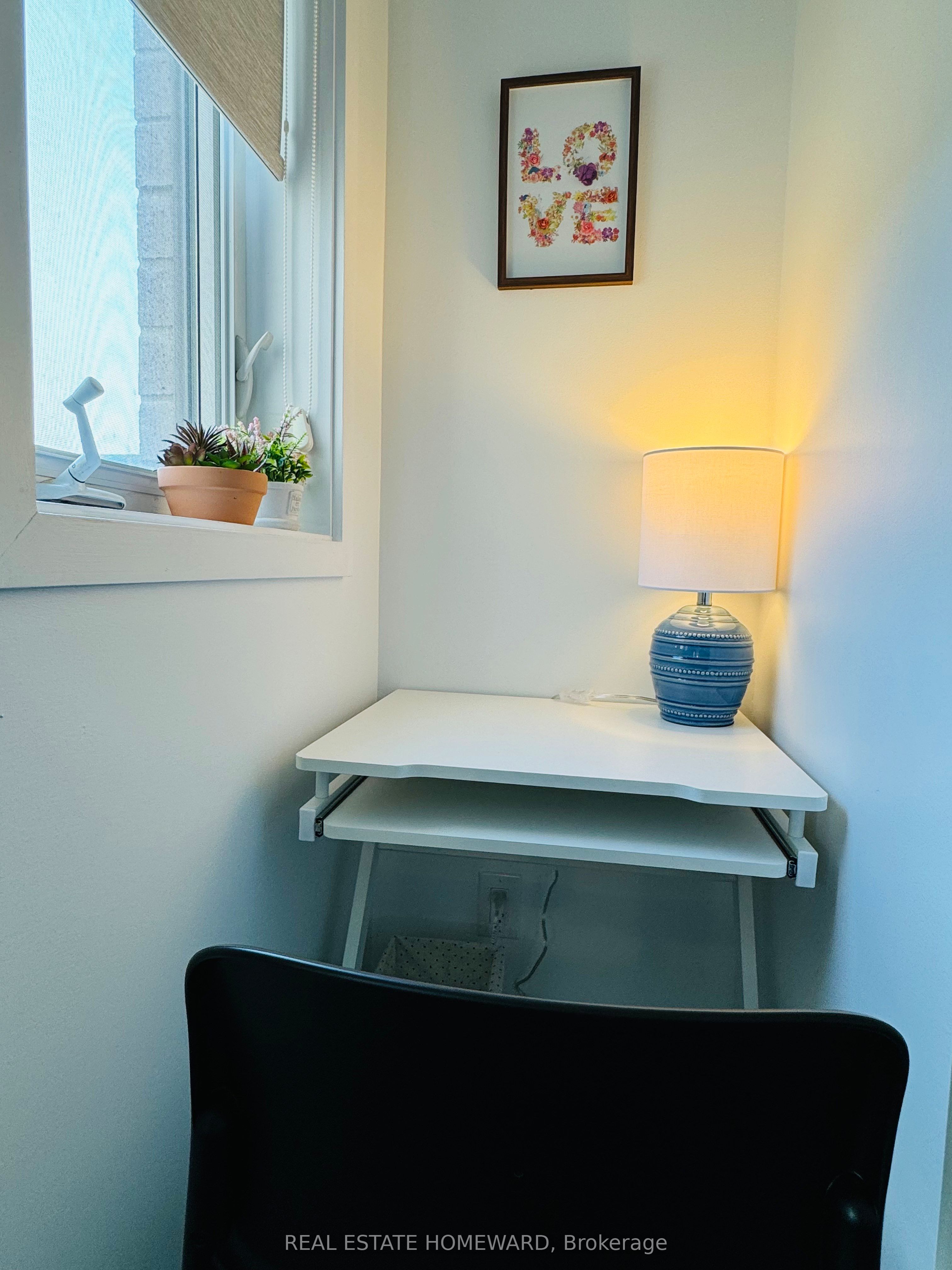 17 St. Bartholomew Street, Toronto, ON M5A 0A3 photo 4