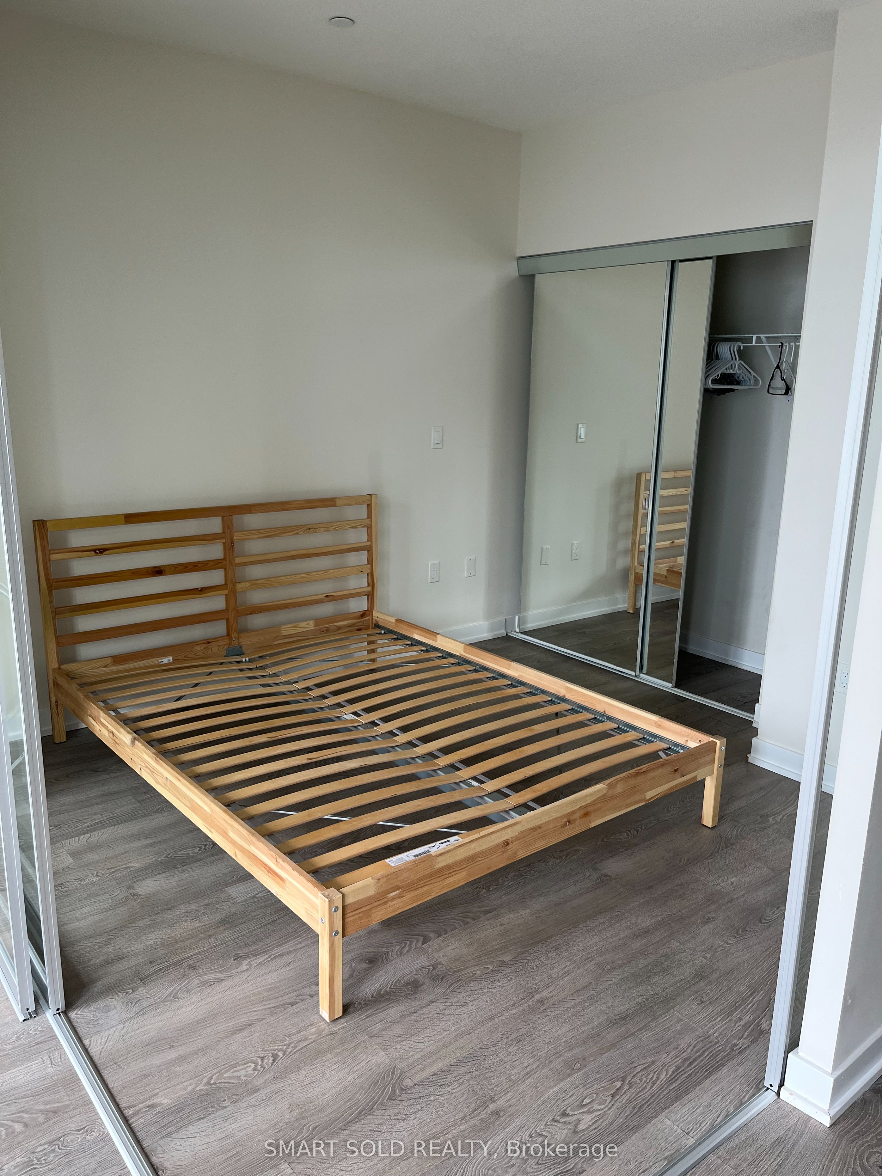 99 John Street 2303, Toronto, ON M5V 0S6 photo 5