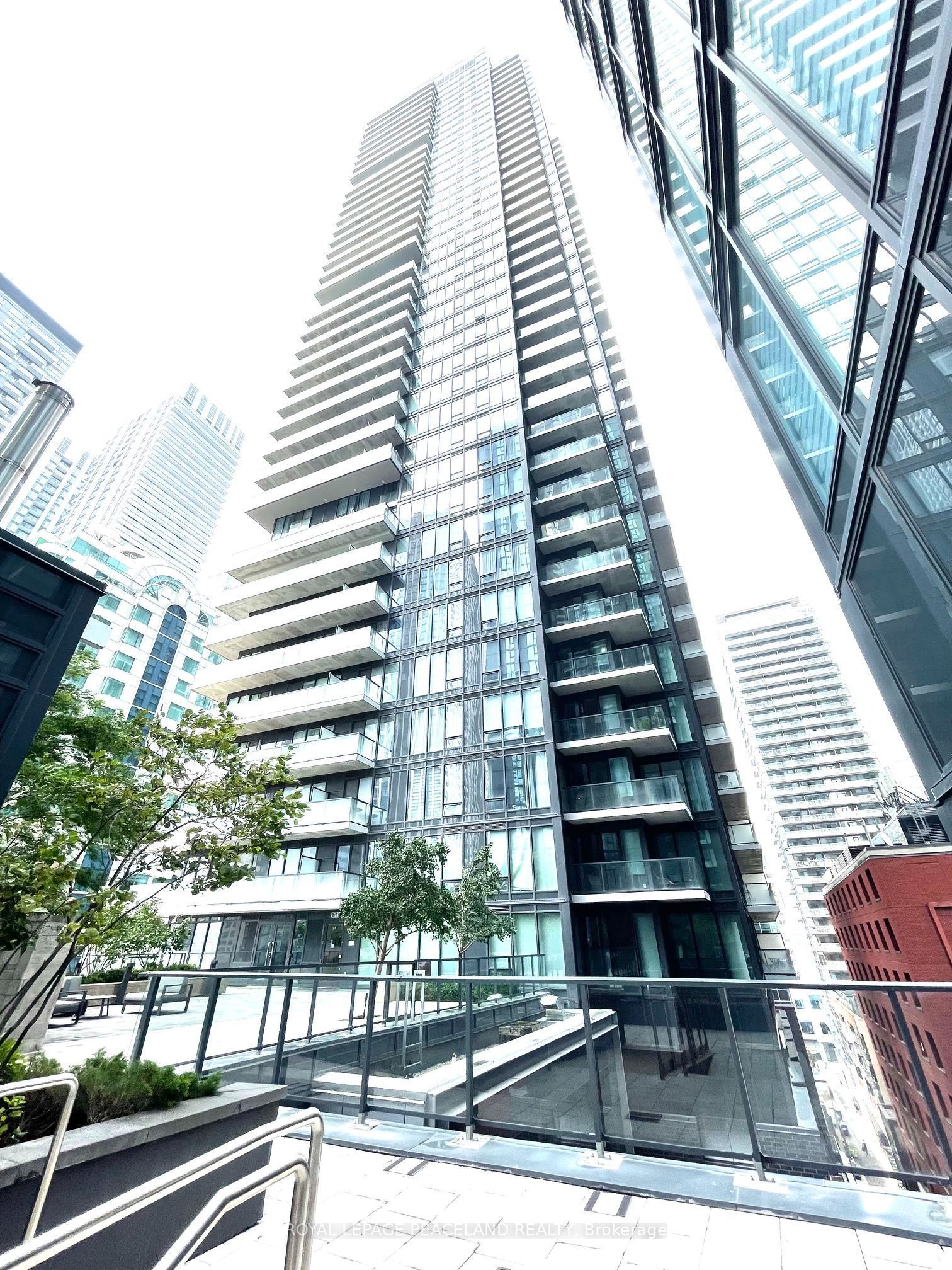 125 Blue Jays Way 1105, Toronto, ON M5V 0N5