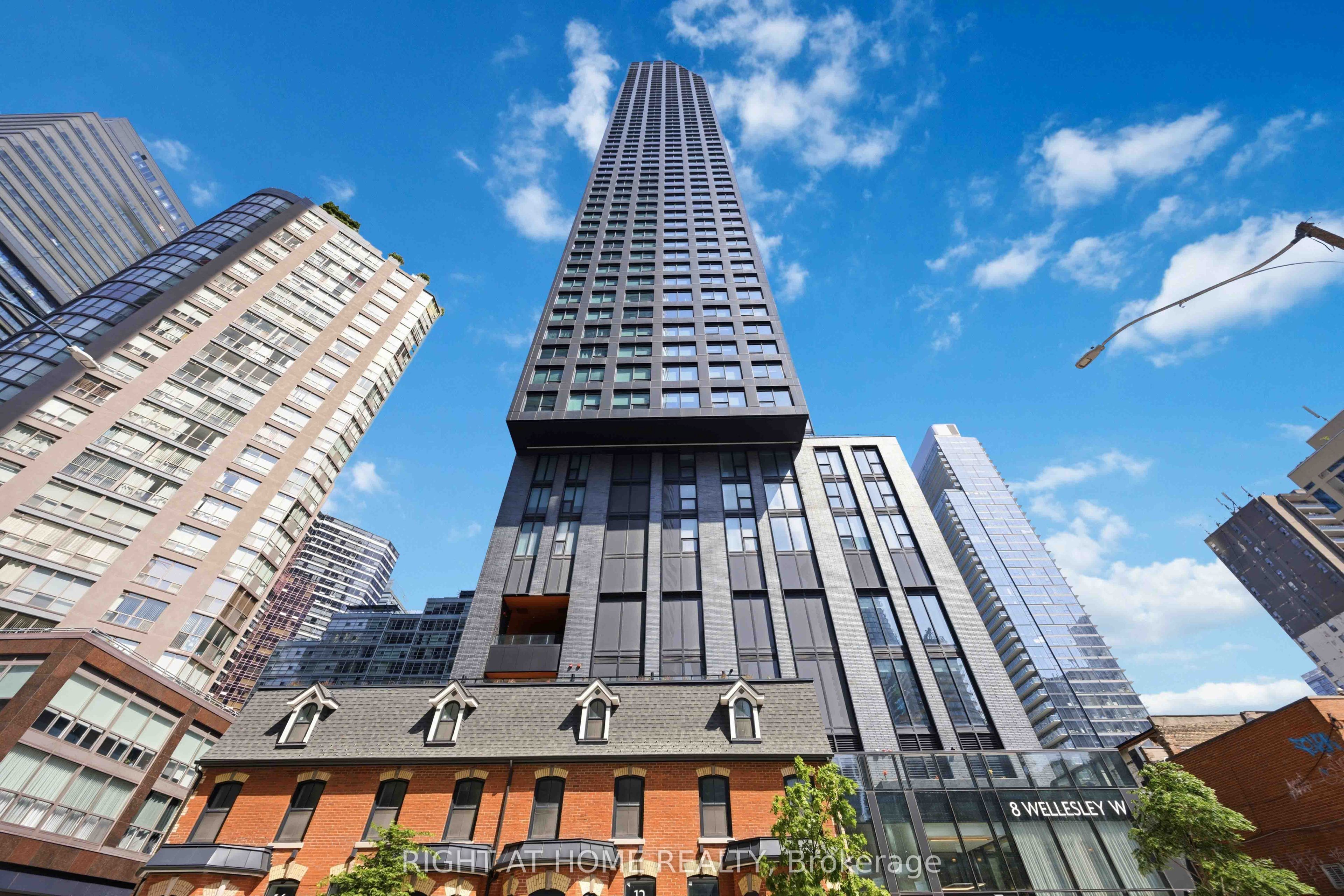 8 Wellesley Street E 5110, Toronto, ON M4Y 0J5 photo 4