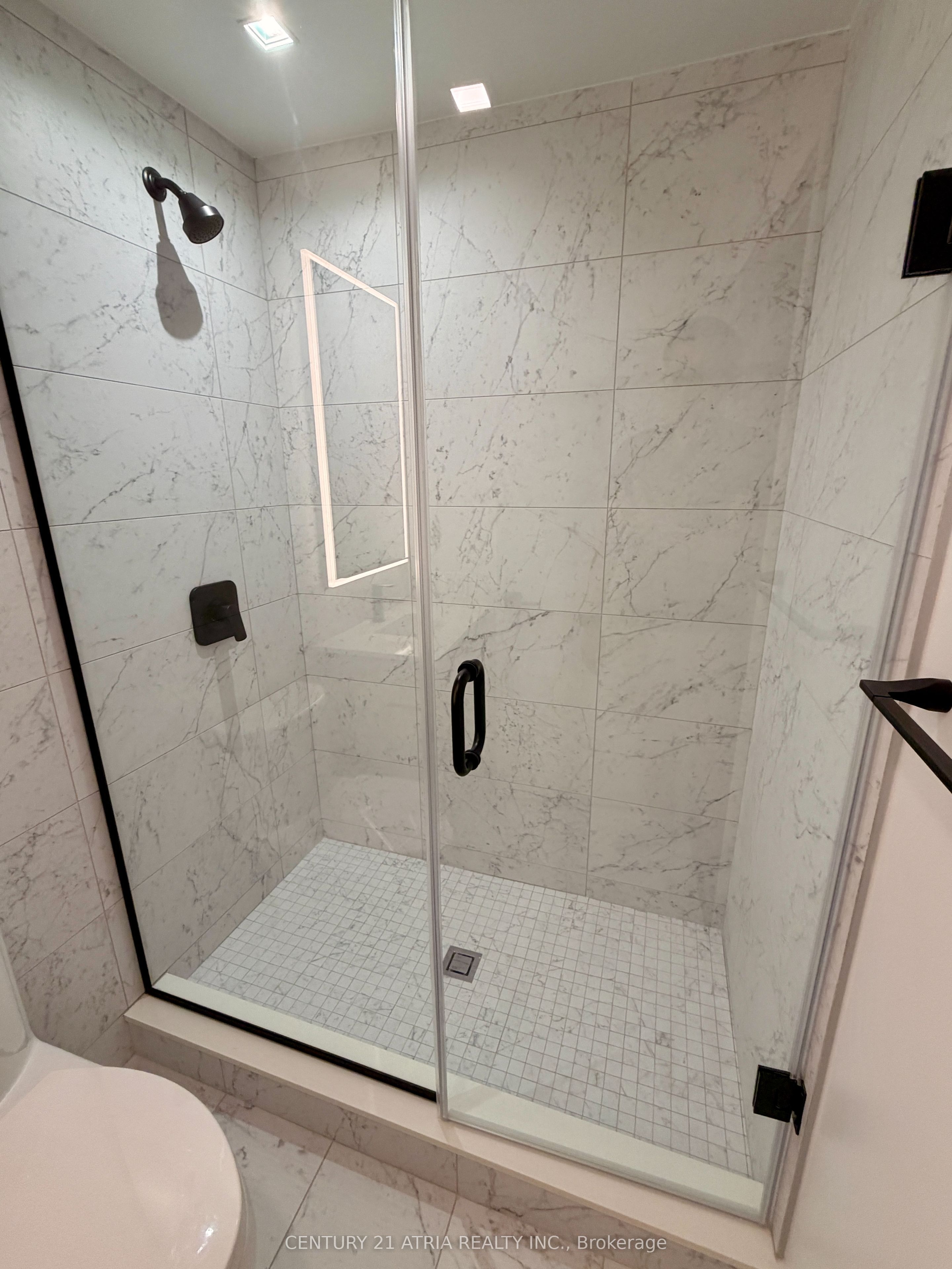 609 Sherbourne Street 3601, Toronto, ON M4X 0A4 photo 3