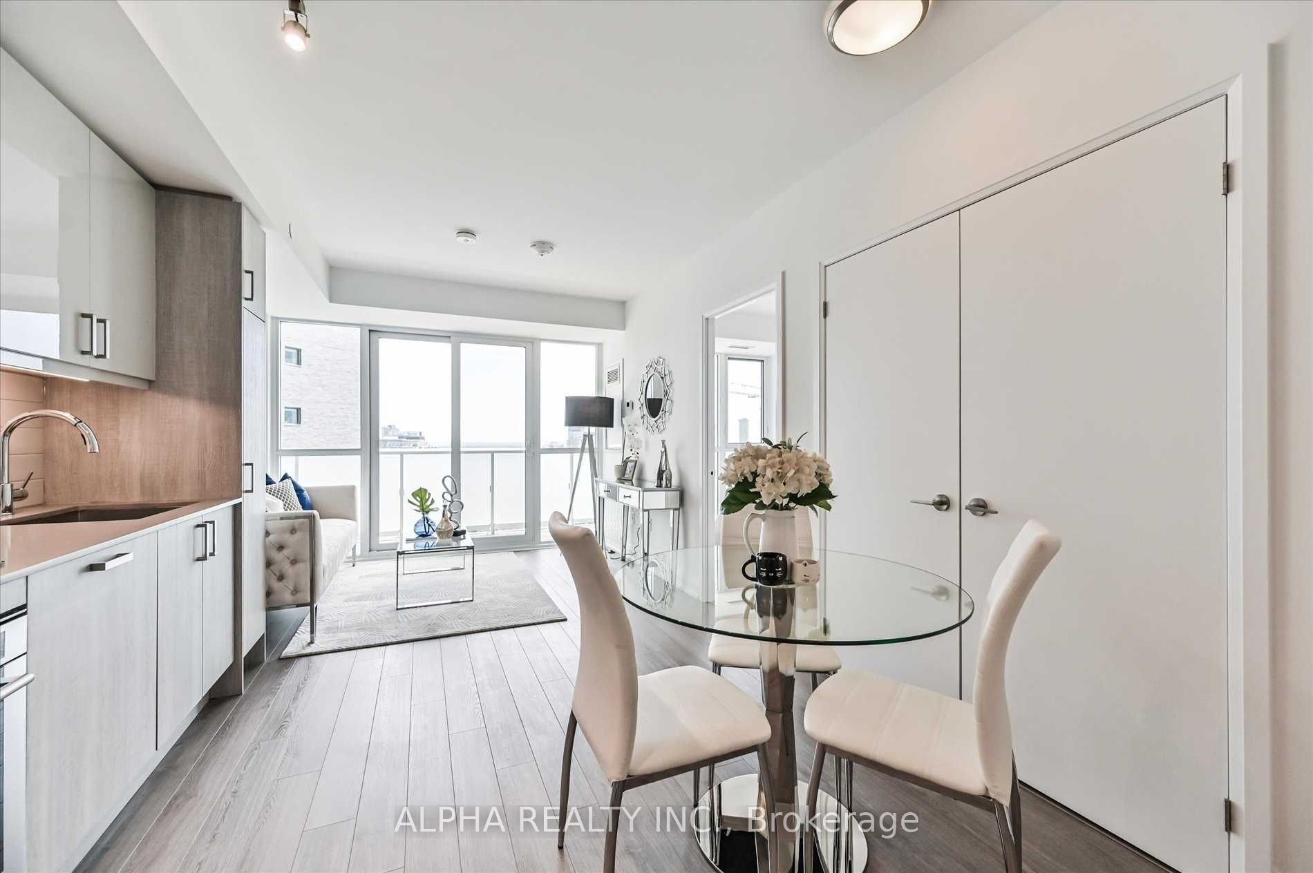 77 Mutual Street 2203, Toronto, ON M5B 0B9 photo 4