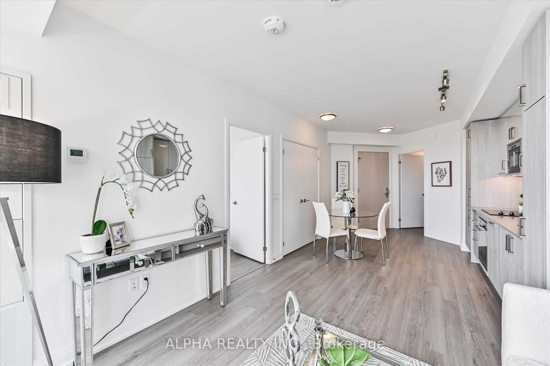 77 Mutual Street 2203, Toronto, ON M5B 0B9 photo 5
