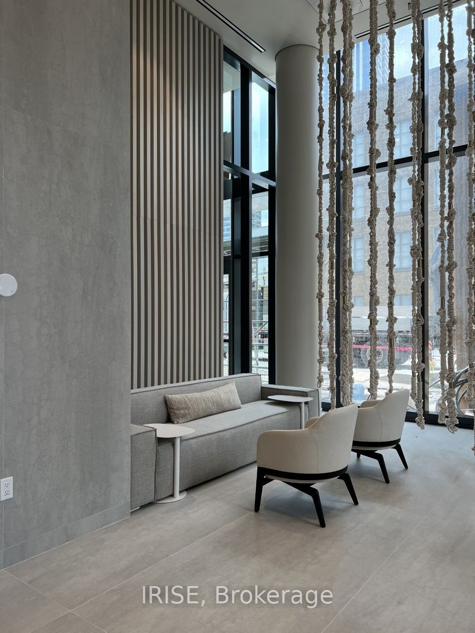 55 Cooper Street 1916, Toronto, ON M5E 0G1 photo 2