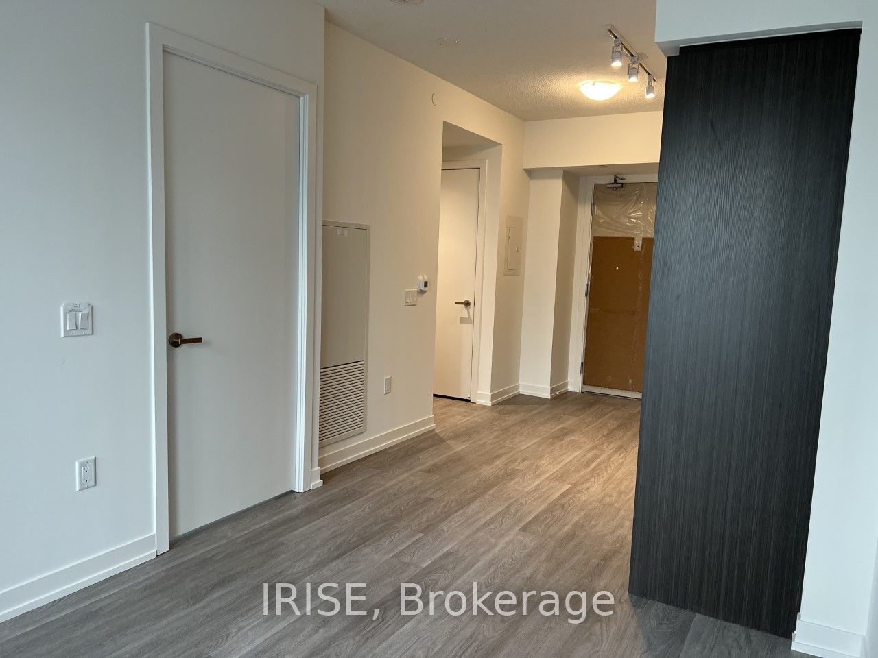 55 Cooper Street 1916, Toronto, ON M5E 0G1 photo 4