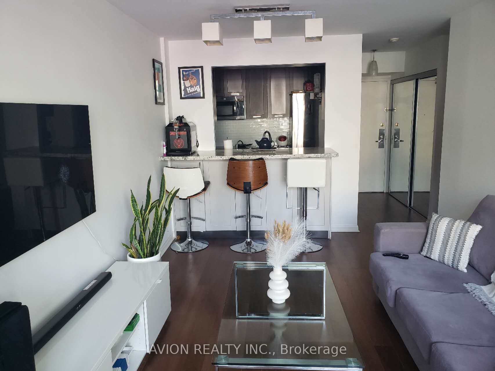 5 Rosehill Avenue 515, Toronto, ON M4T 3A6 photo 4