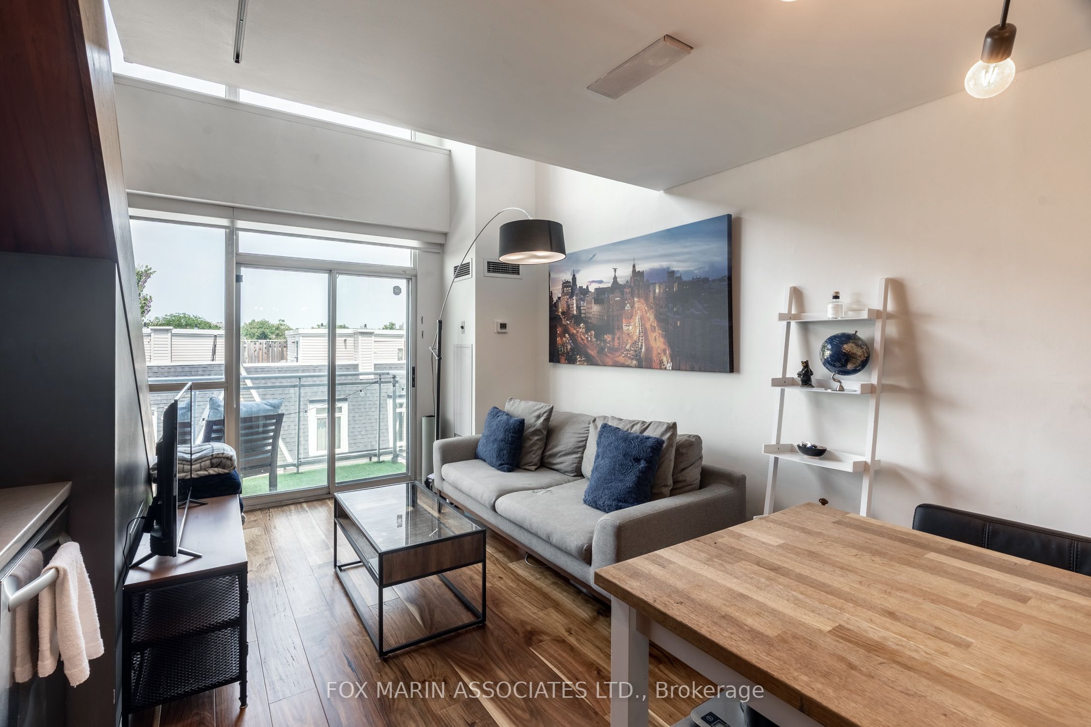 954 King Street W 517, Toronto, ON M6K 3L9 photo 3
