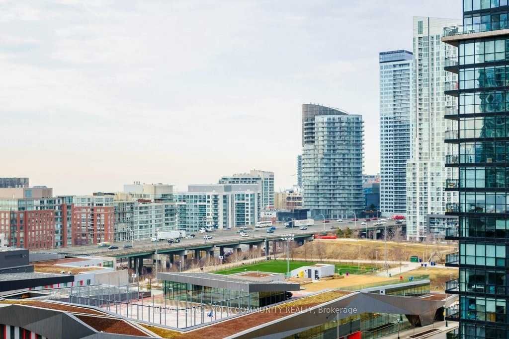 4K Spadina Avenue 315, Toronto, ON M5V 3Y9 photo 3